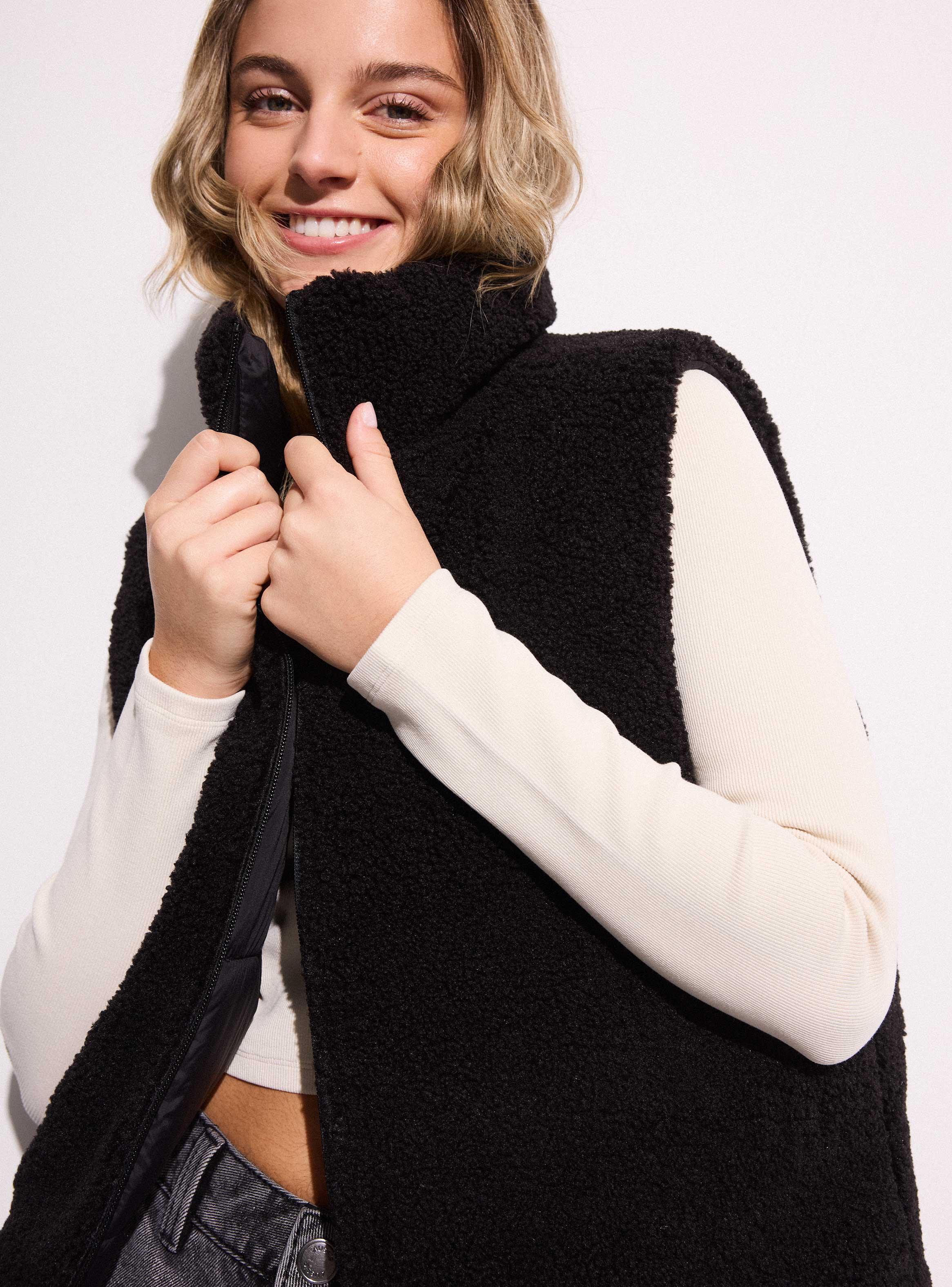 Chaqueta Reversible sin Mangas-2