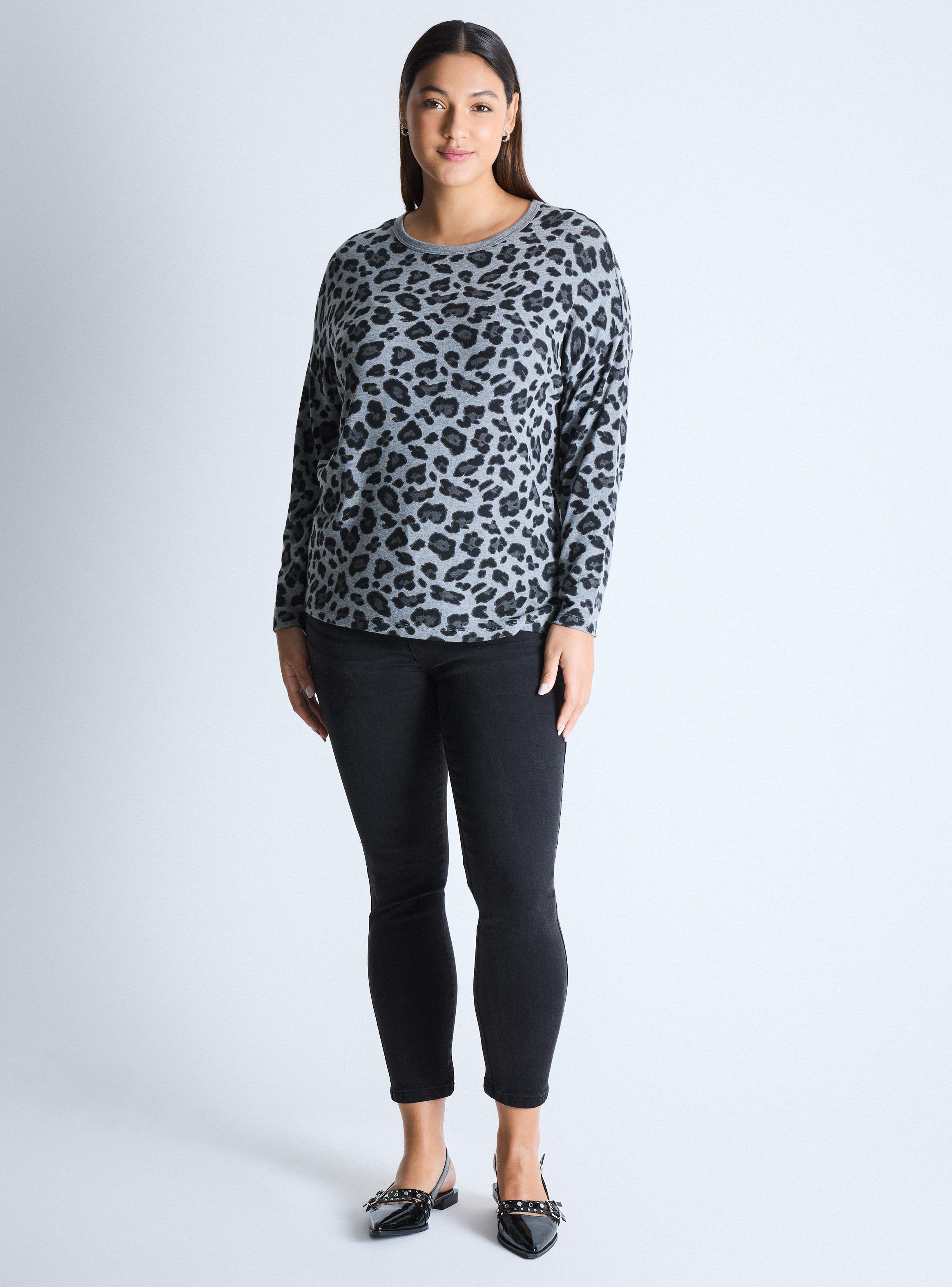 Polera Tejida Estampada Hombro Caído Largo Hi-Low Curvy-4