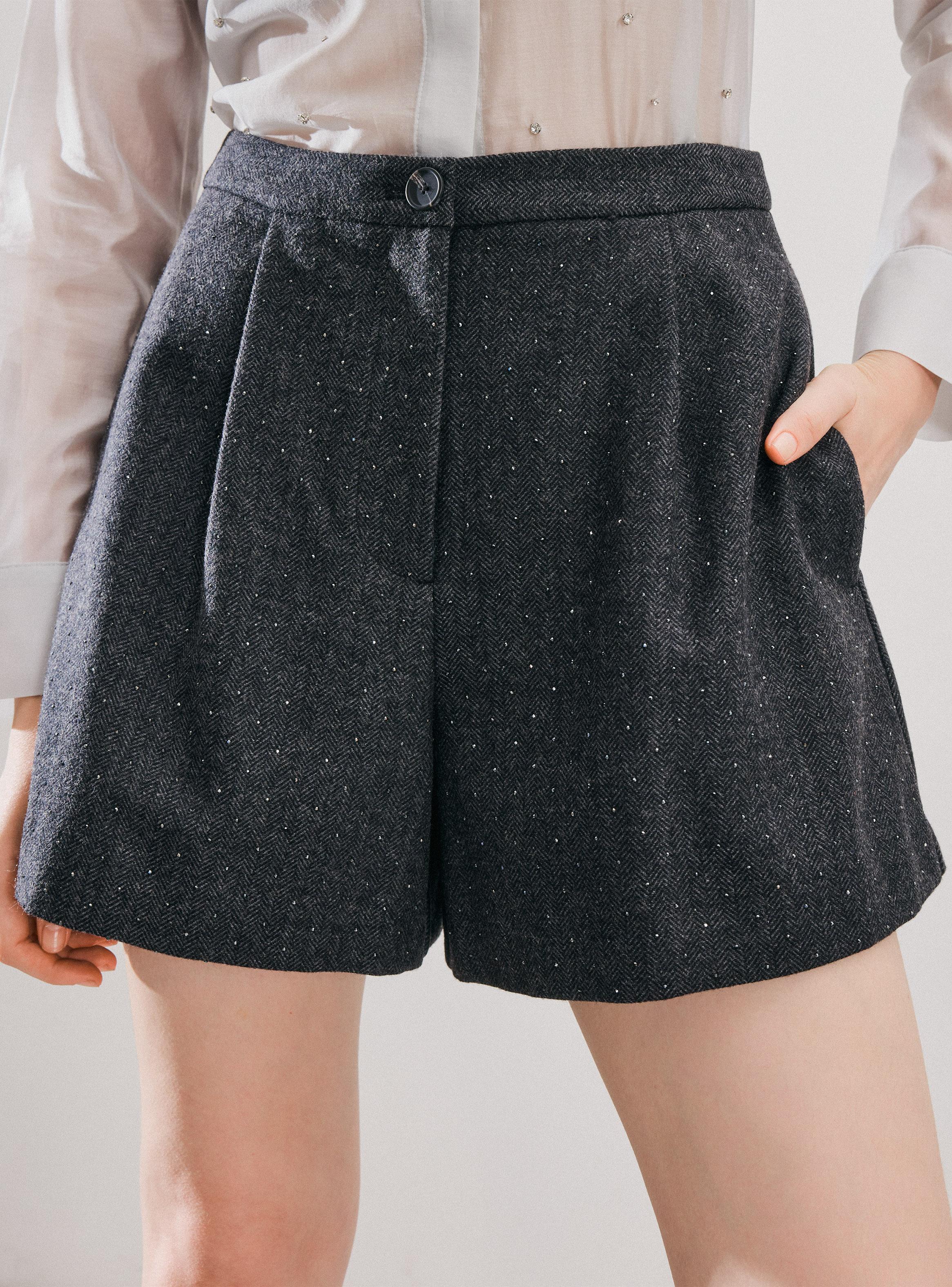 Short Tiro Alto con Bolsillos-2