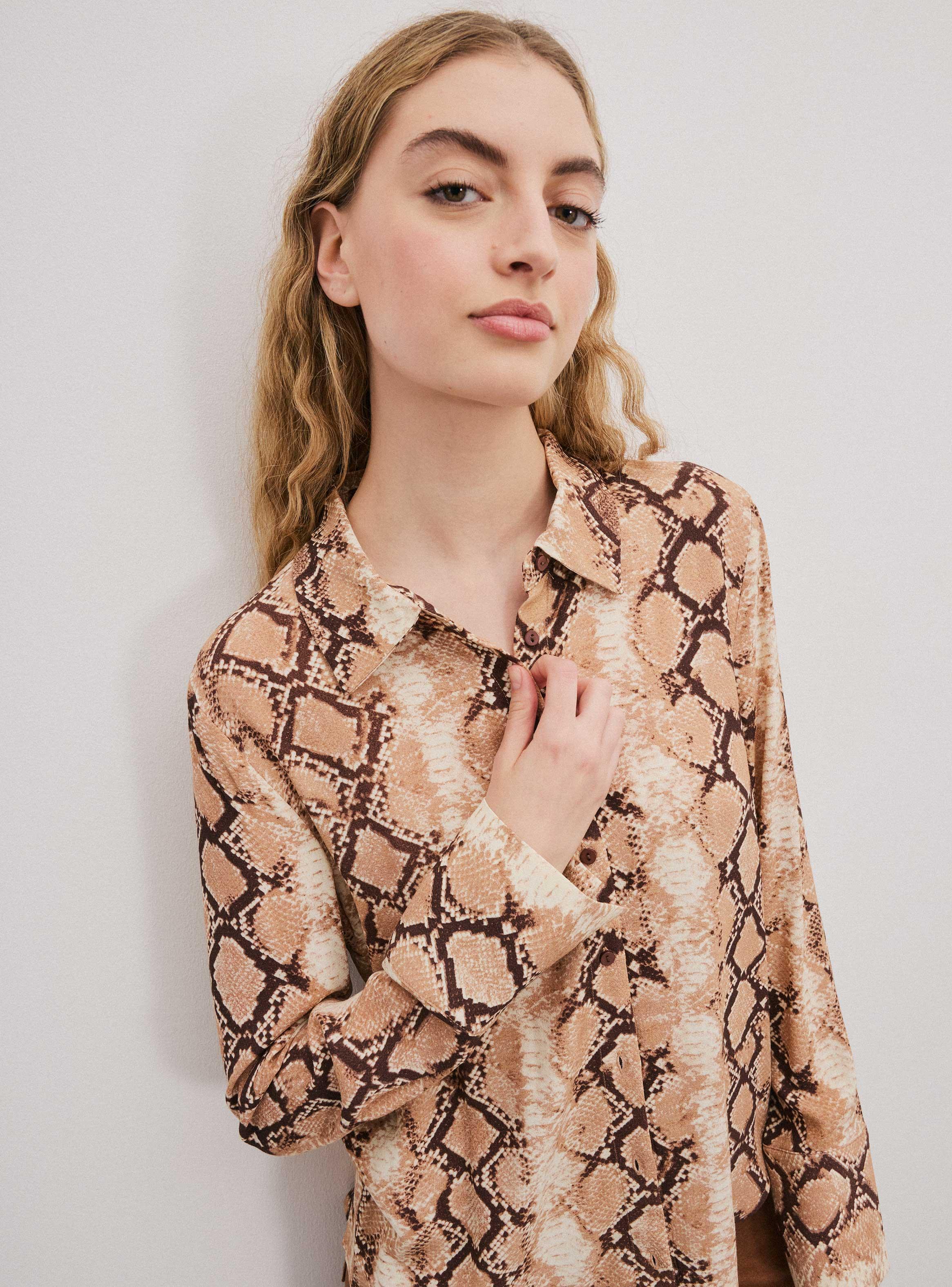 Blusa Camisera Estampada-3