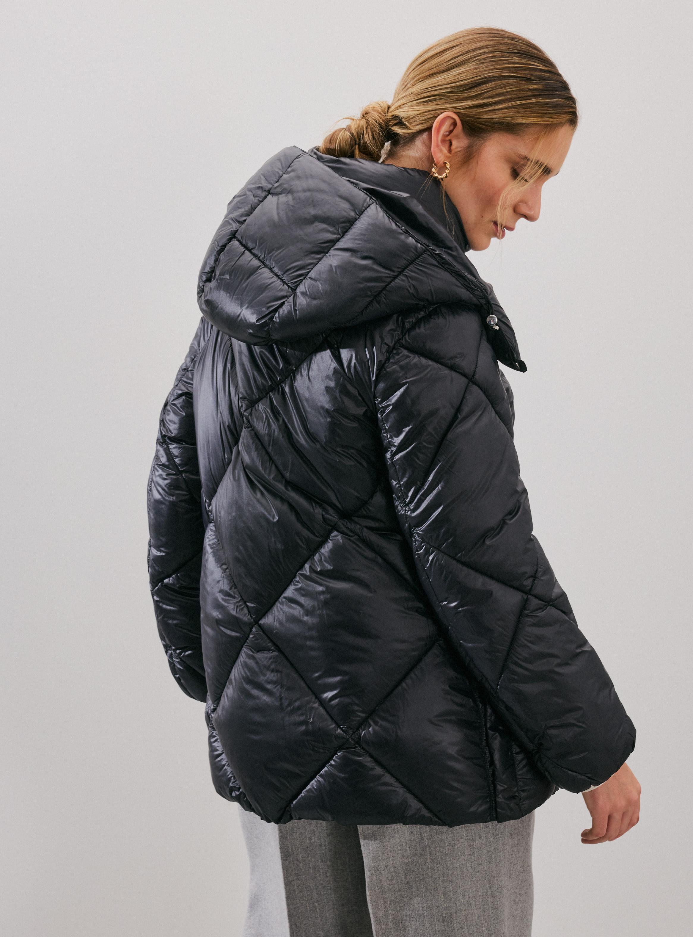 Parka con Gorro y Bolsillos-1