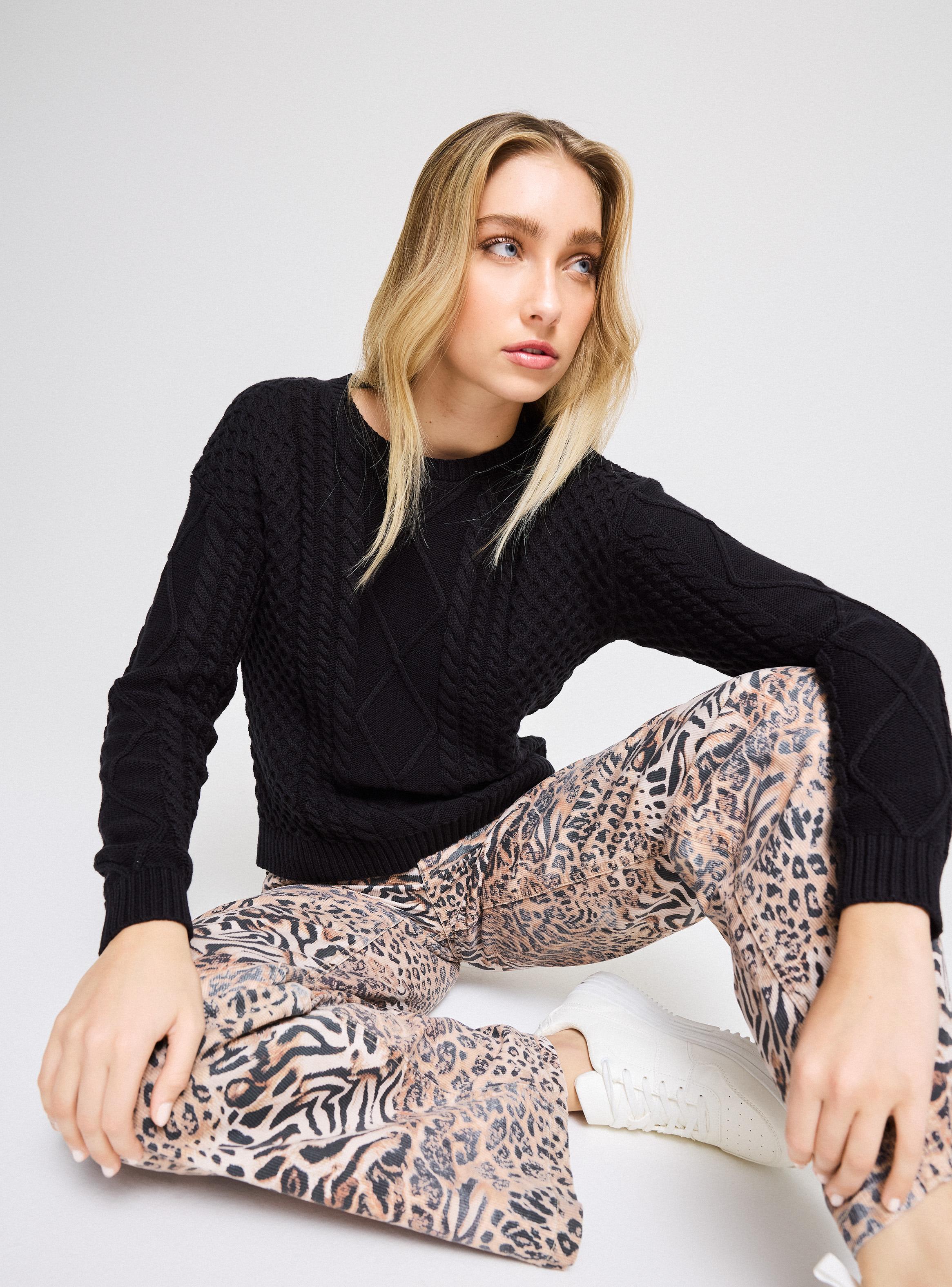 Sweater Cuello Redondo Trenzas-0