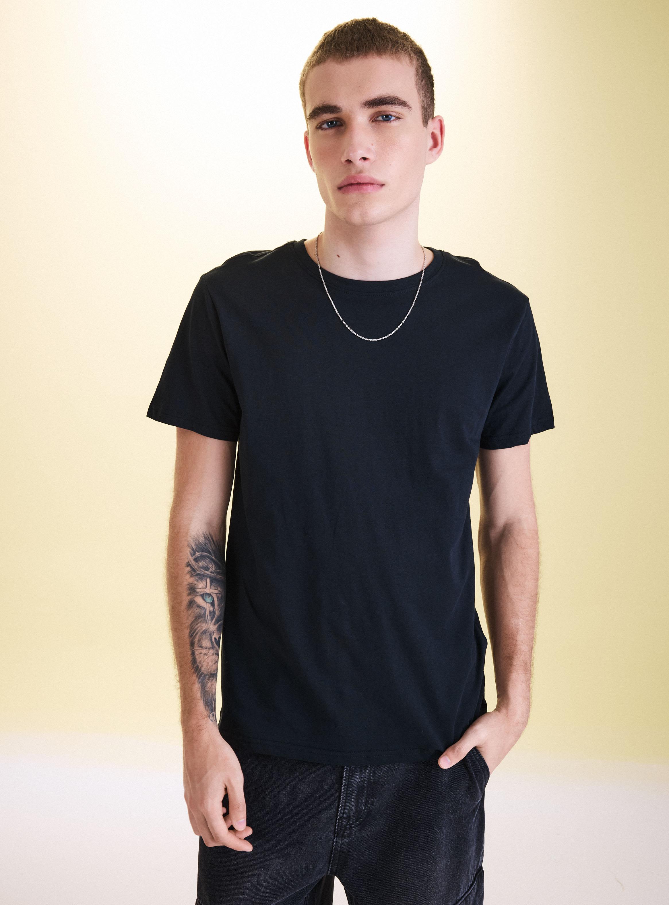 Polera Modelo Básico-0