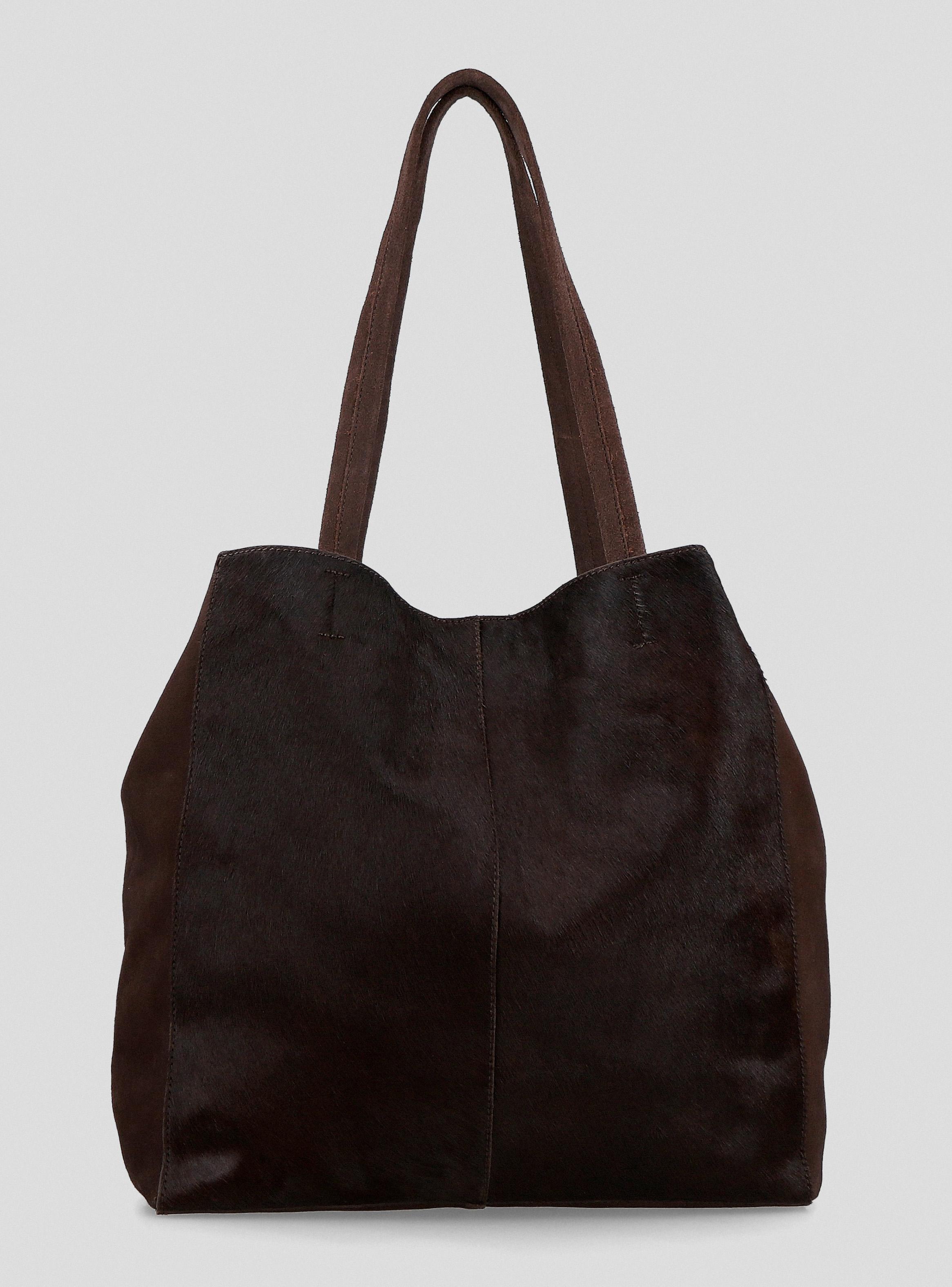 Cartera Totebag Cuero Textura Café Moro C del Pilar-2