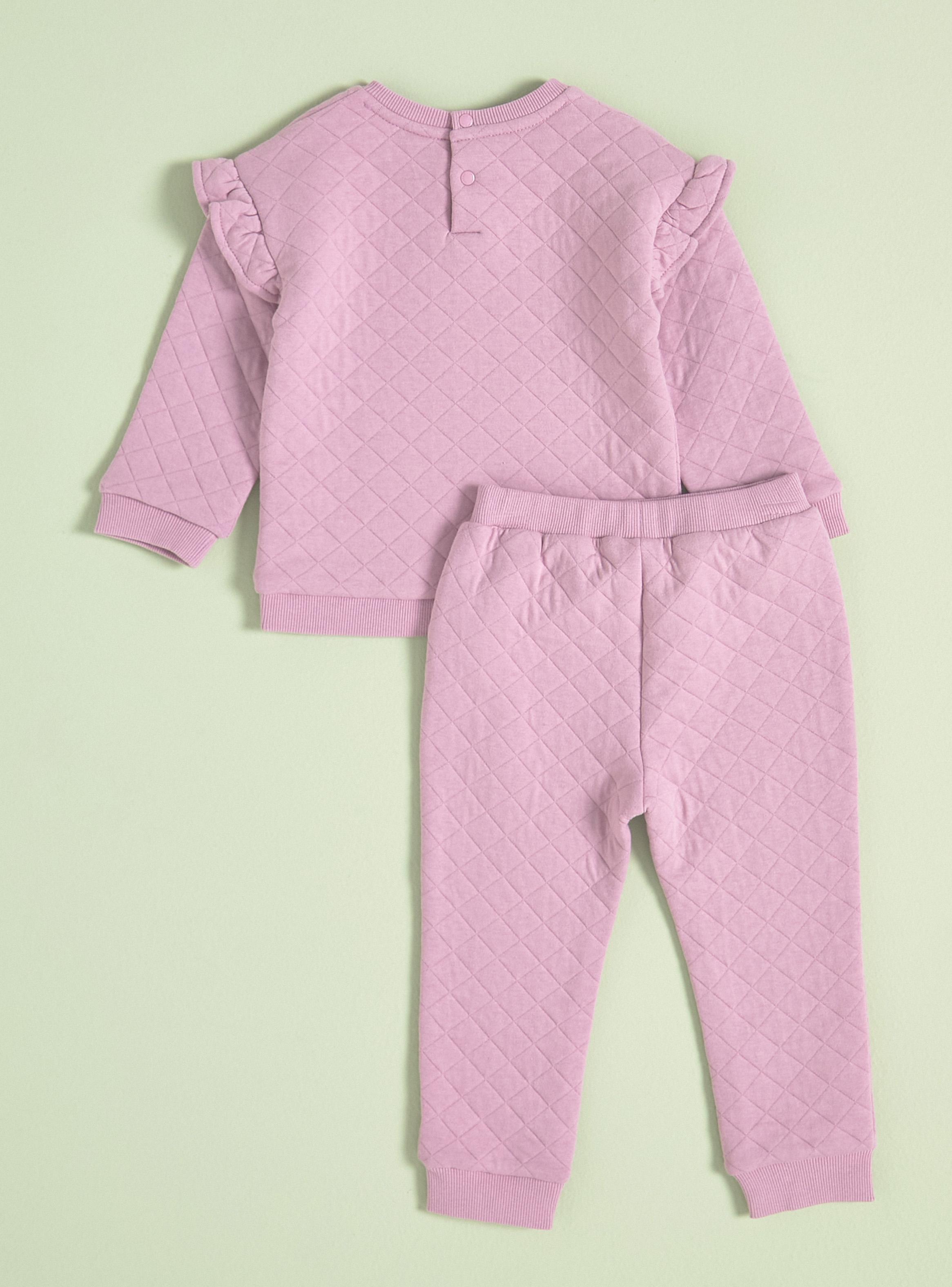 Conjunto Quilt Dos Piezas con Vuelos-1
