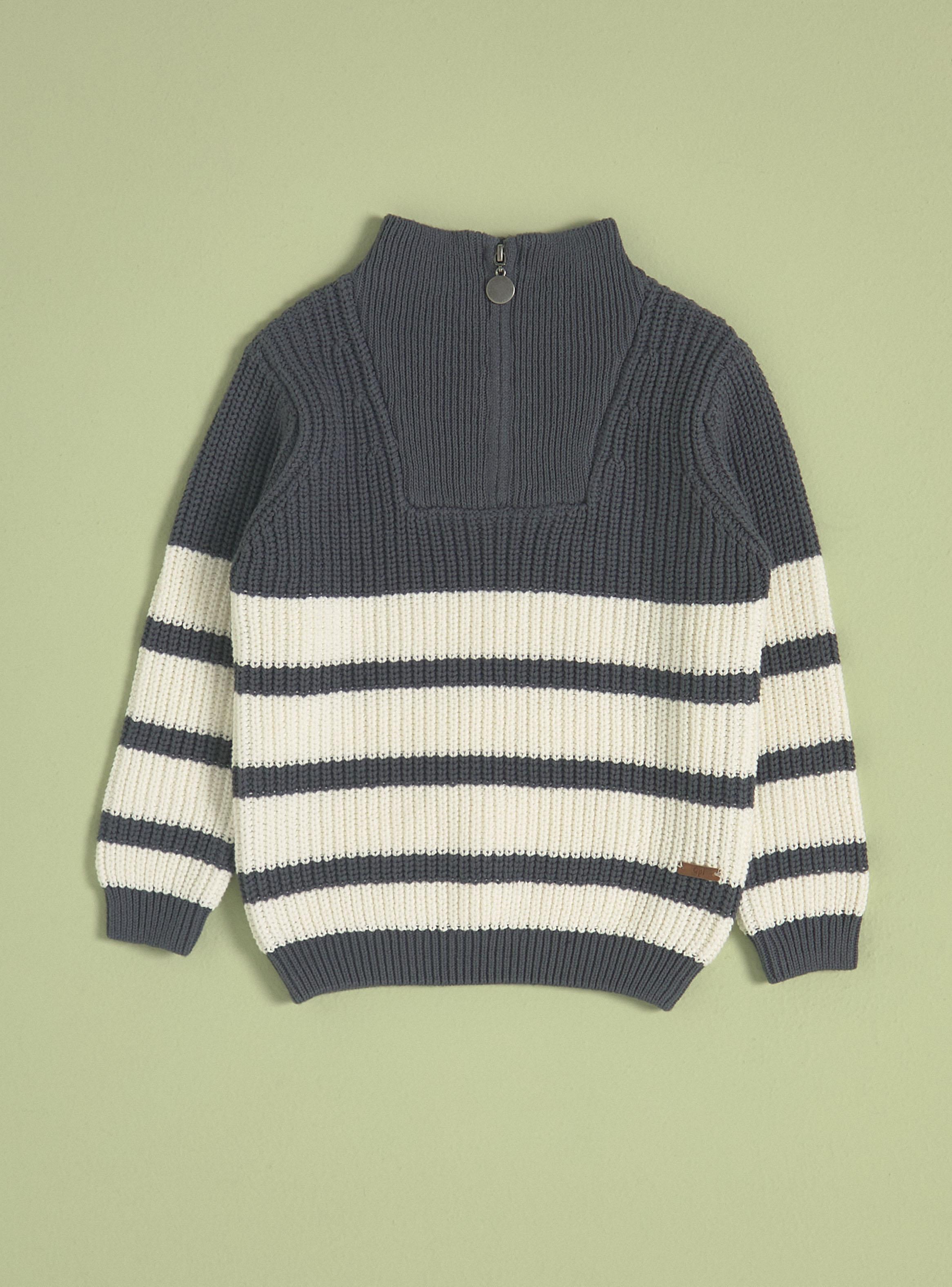 Sweater con Rayas Medio Cierre-0