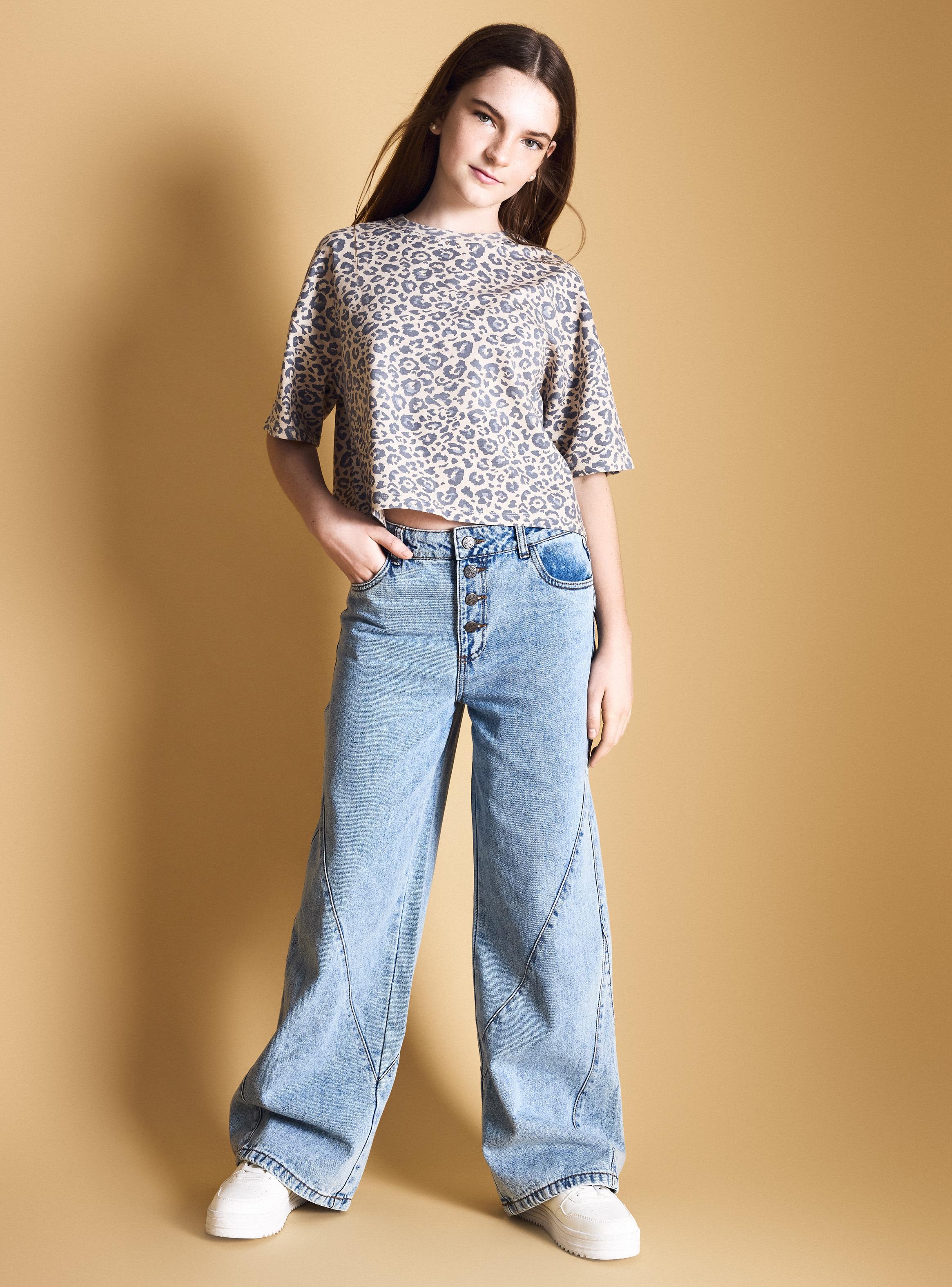 Jeans Wide Leg con Detalles de Costuras en Diagonal-3