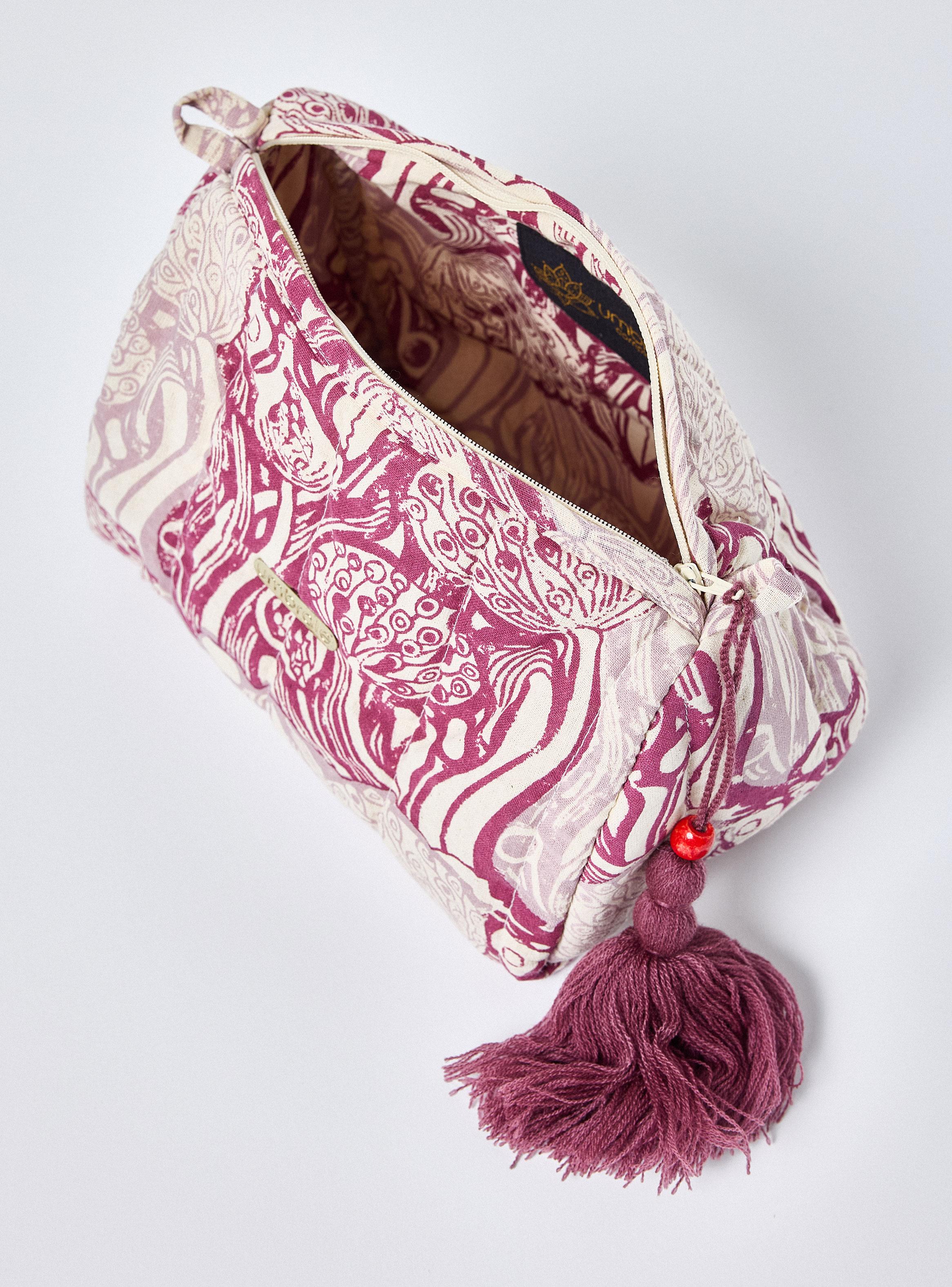 Cosmetiquero Quilt Estampado India con Pompón-2