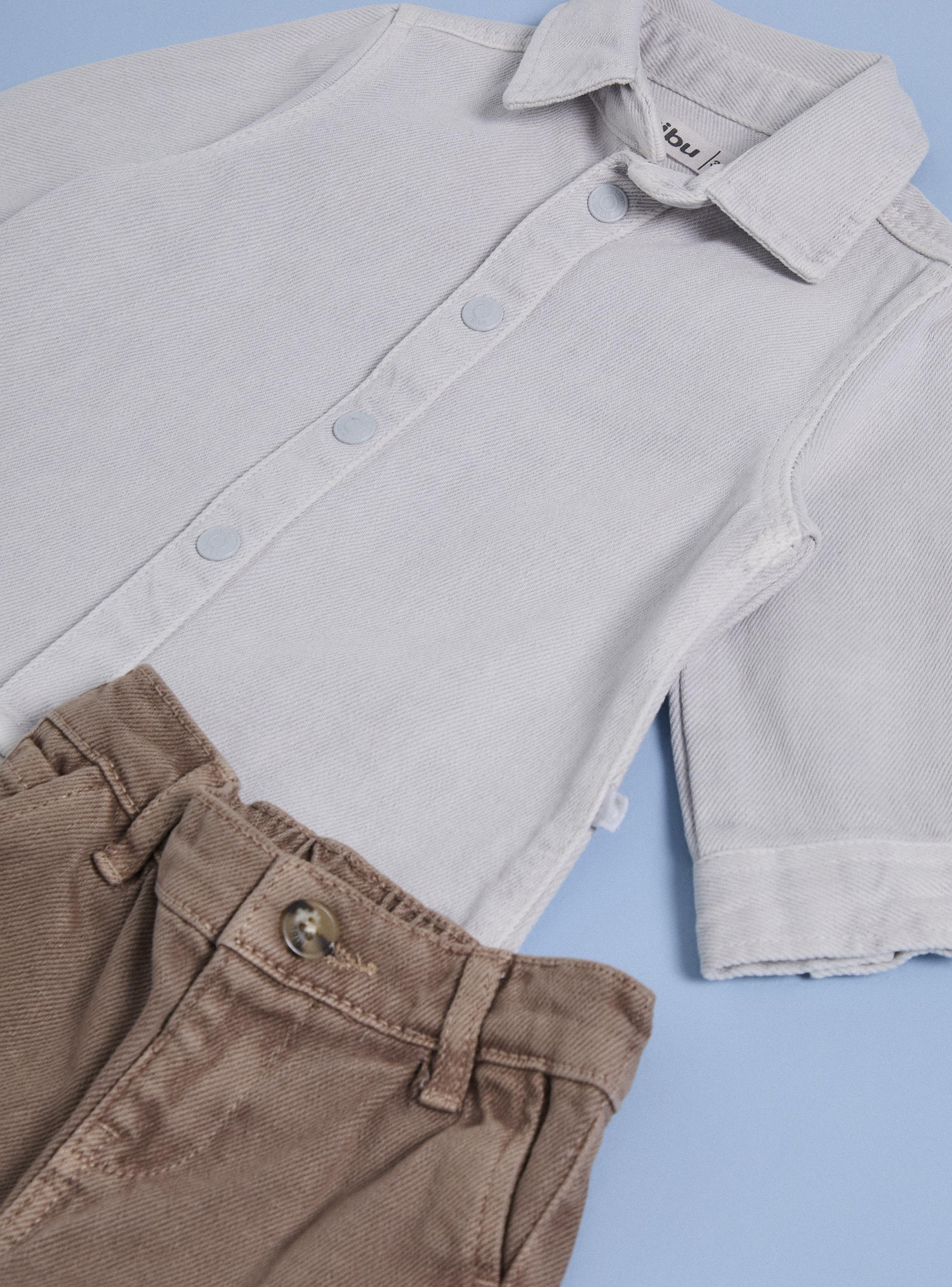 Conjunto de Camisa y Pantalón-2