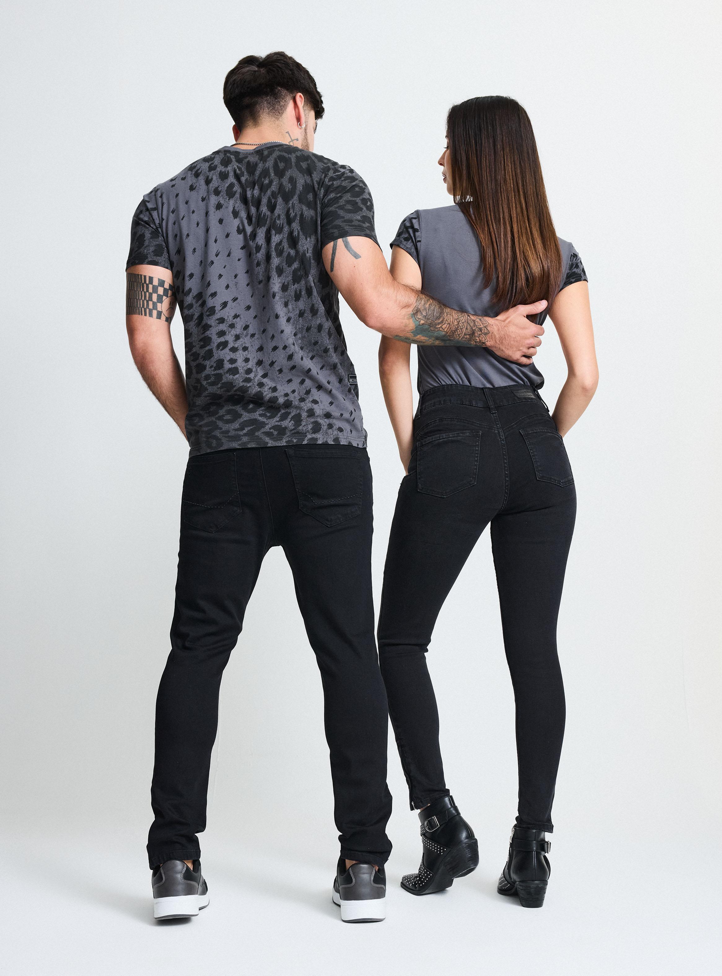 Jeans Oscuro con Detalle en Bolsillo Relojero-5