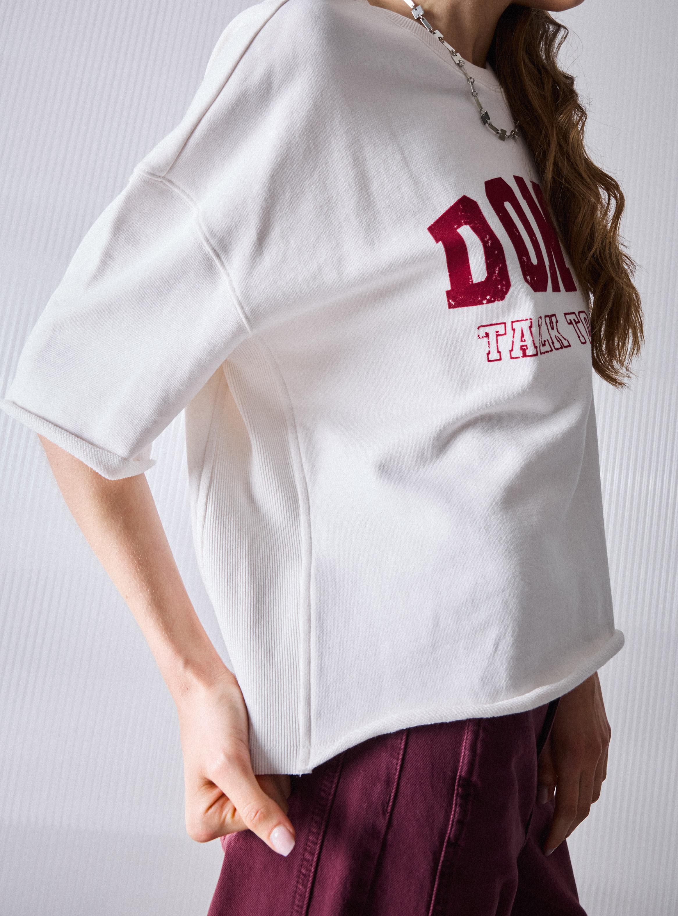 Polera Estampado Frontal Moda-3