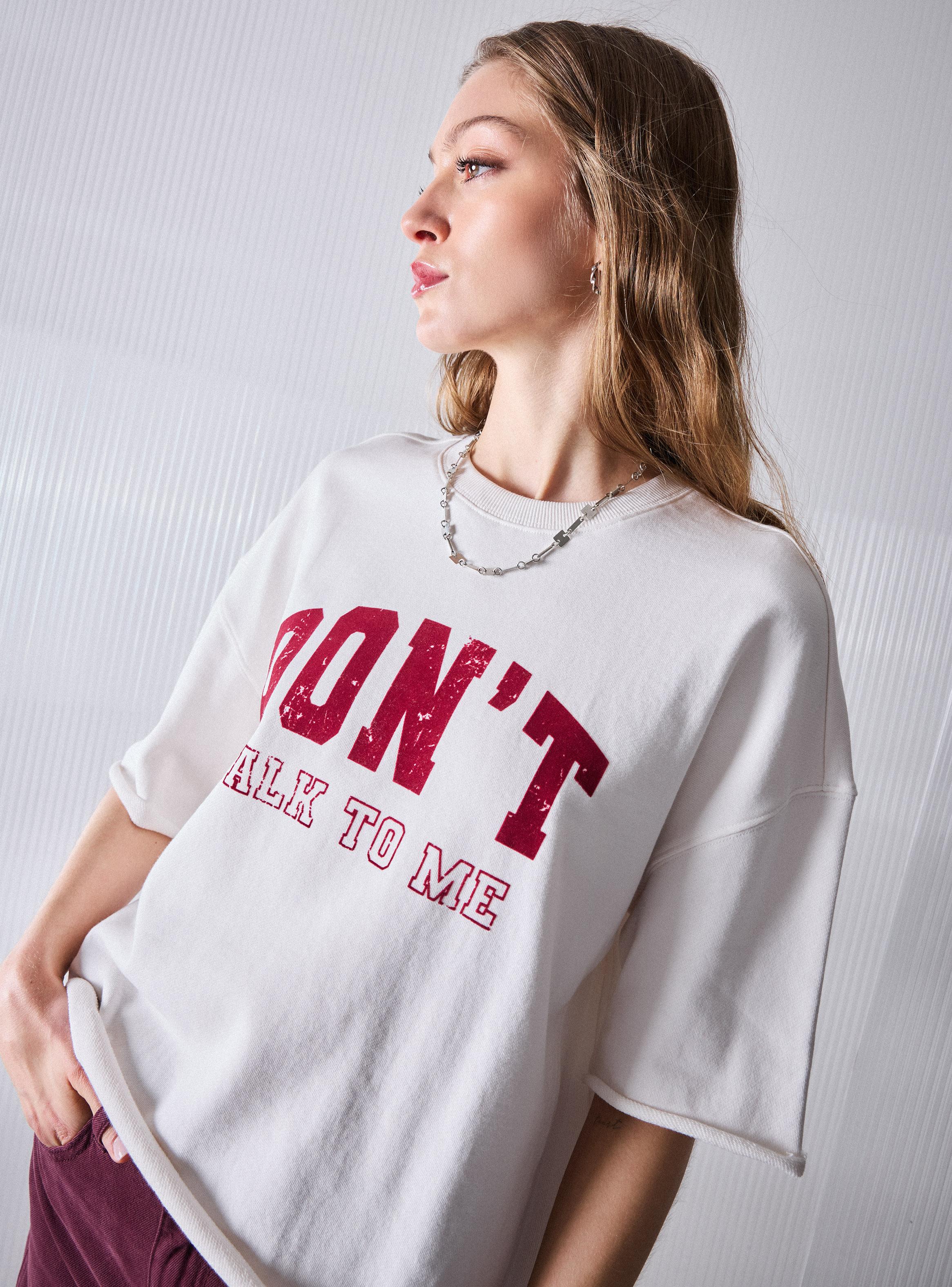 Polera Estampado Frontal Moda-2