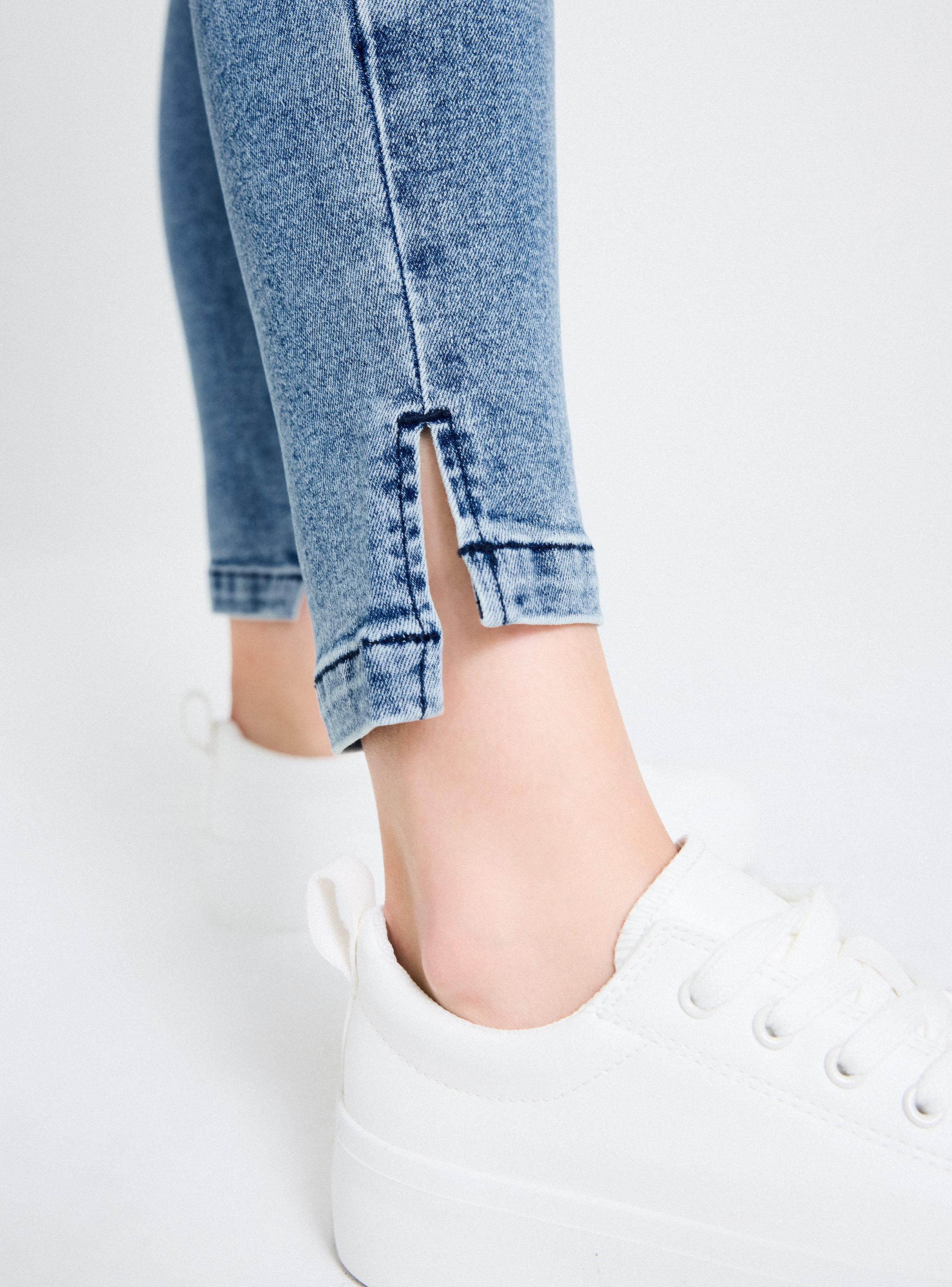 Jeans Push Up Pieza Bolsillo con Strass-3