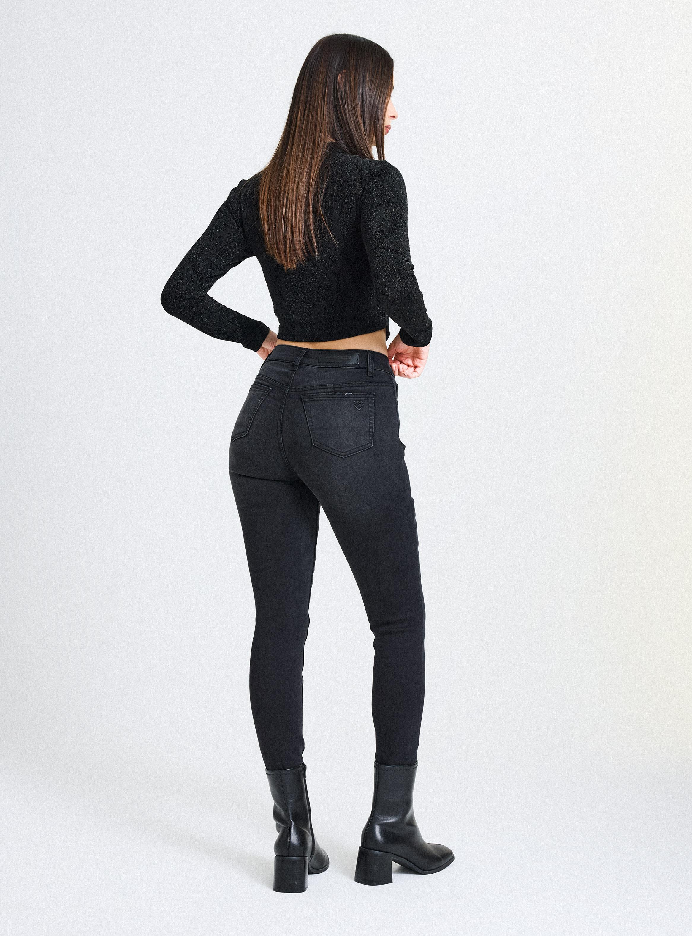 Jeans Invisible Push Up Roturas con Parche de Brillos-5