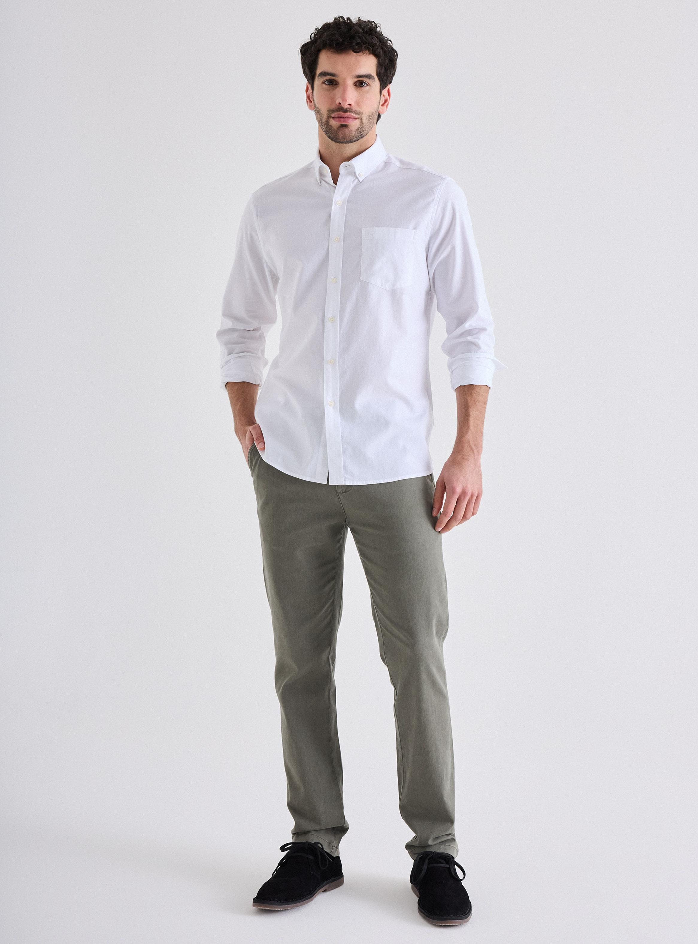 Camisa Oxford Básica Lisa-4
