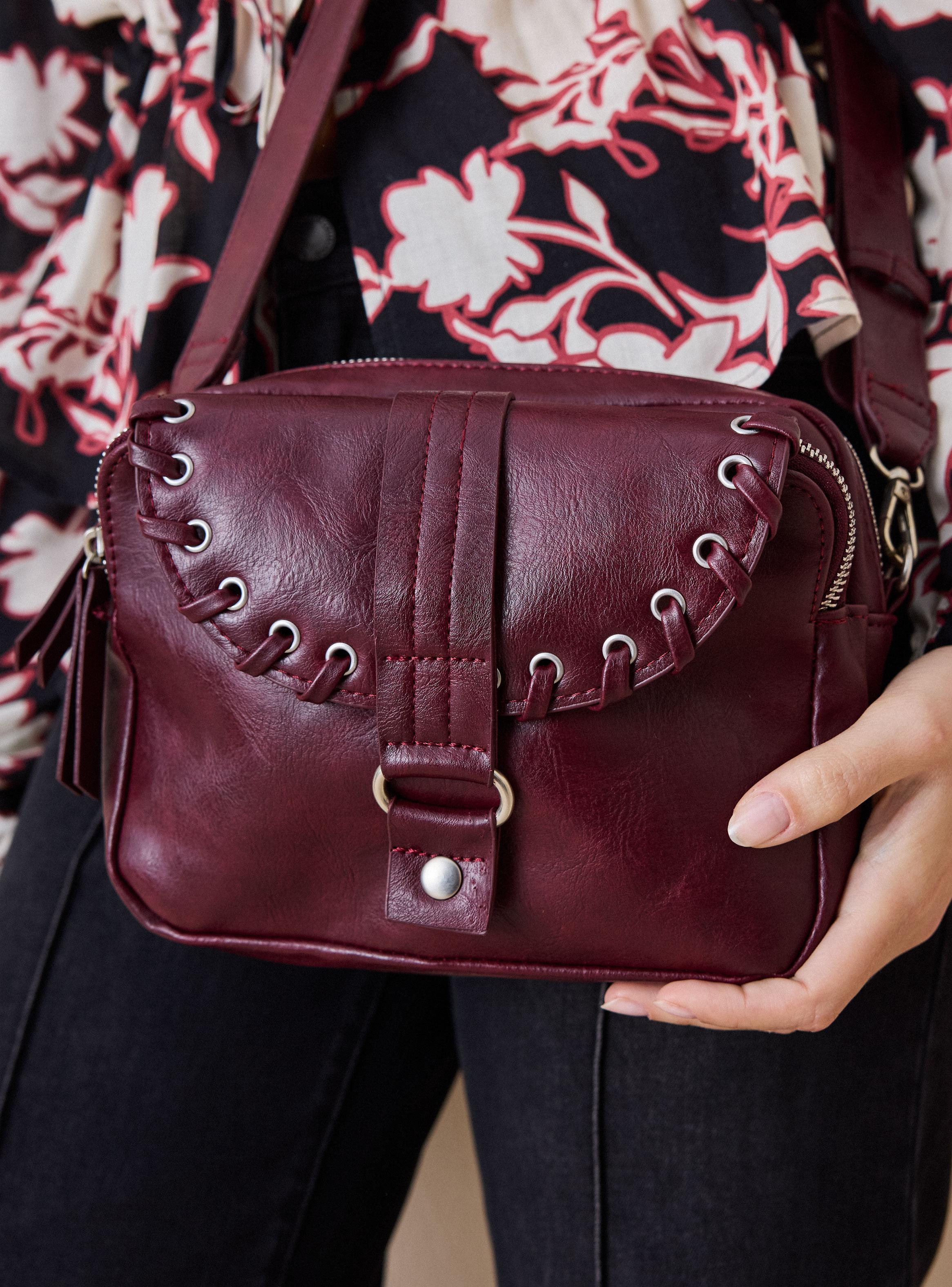 Cartera Doble Cierre con Tachas-6