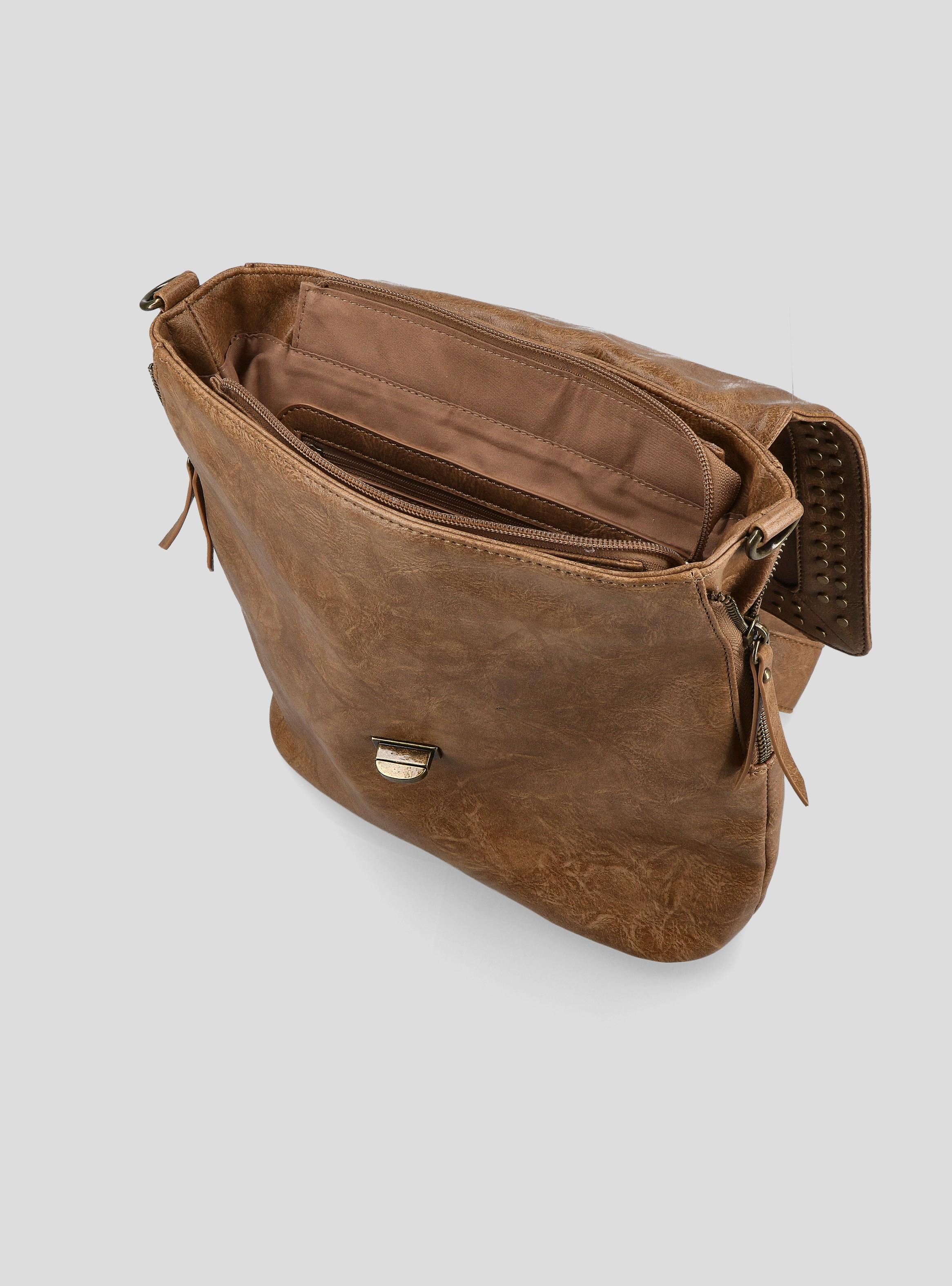 Mochila Urbana Diseño Tachas-3