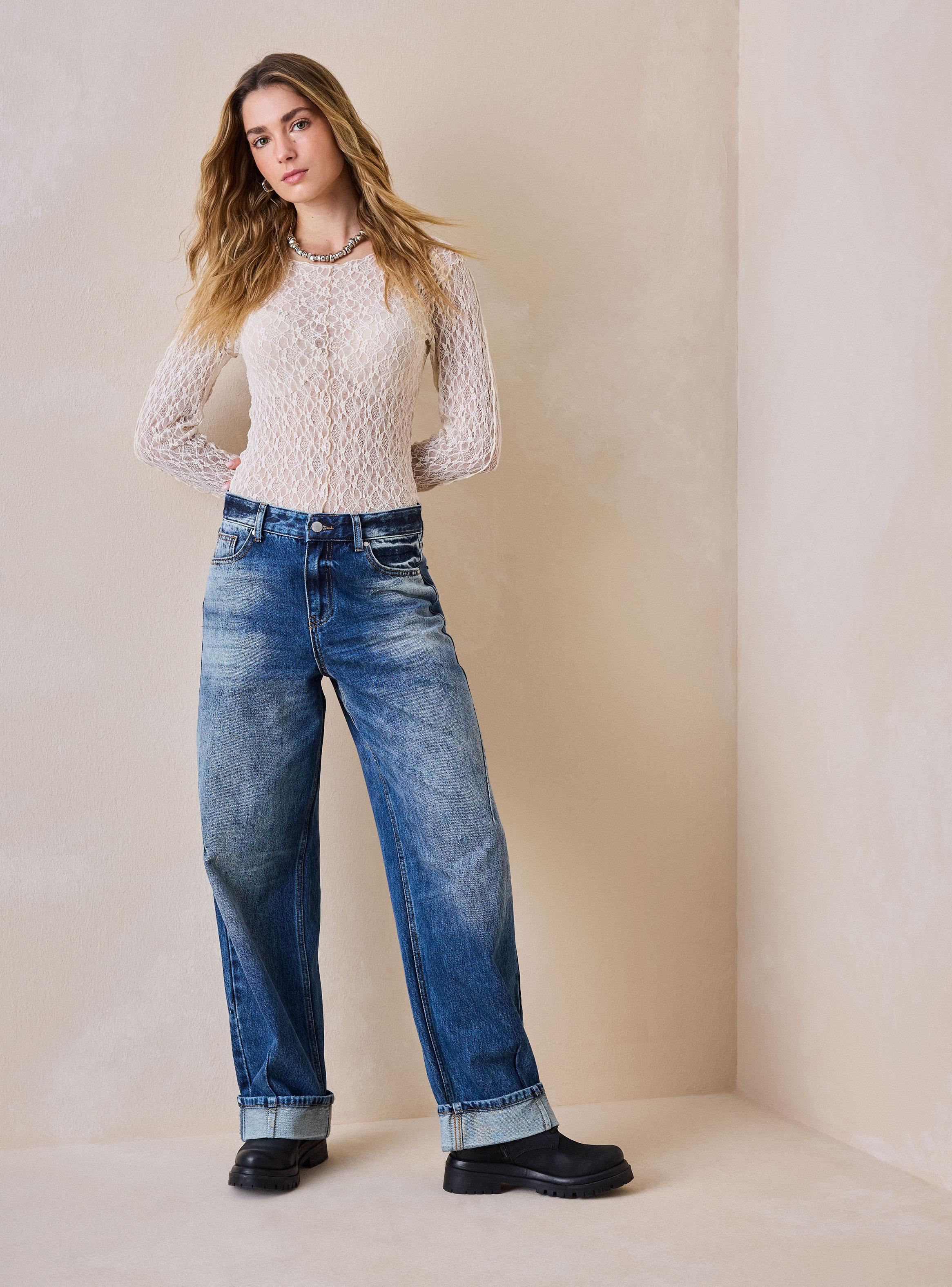 Jeans Tipo Barrel con Hebilla en Espalda-4