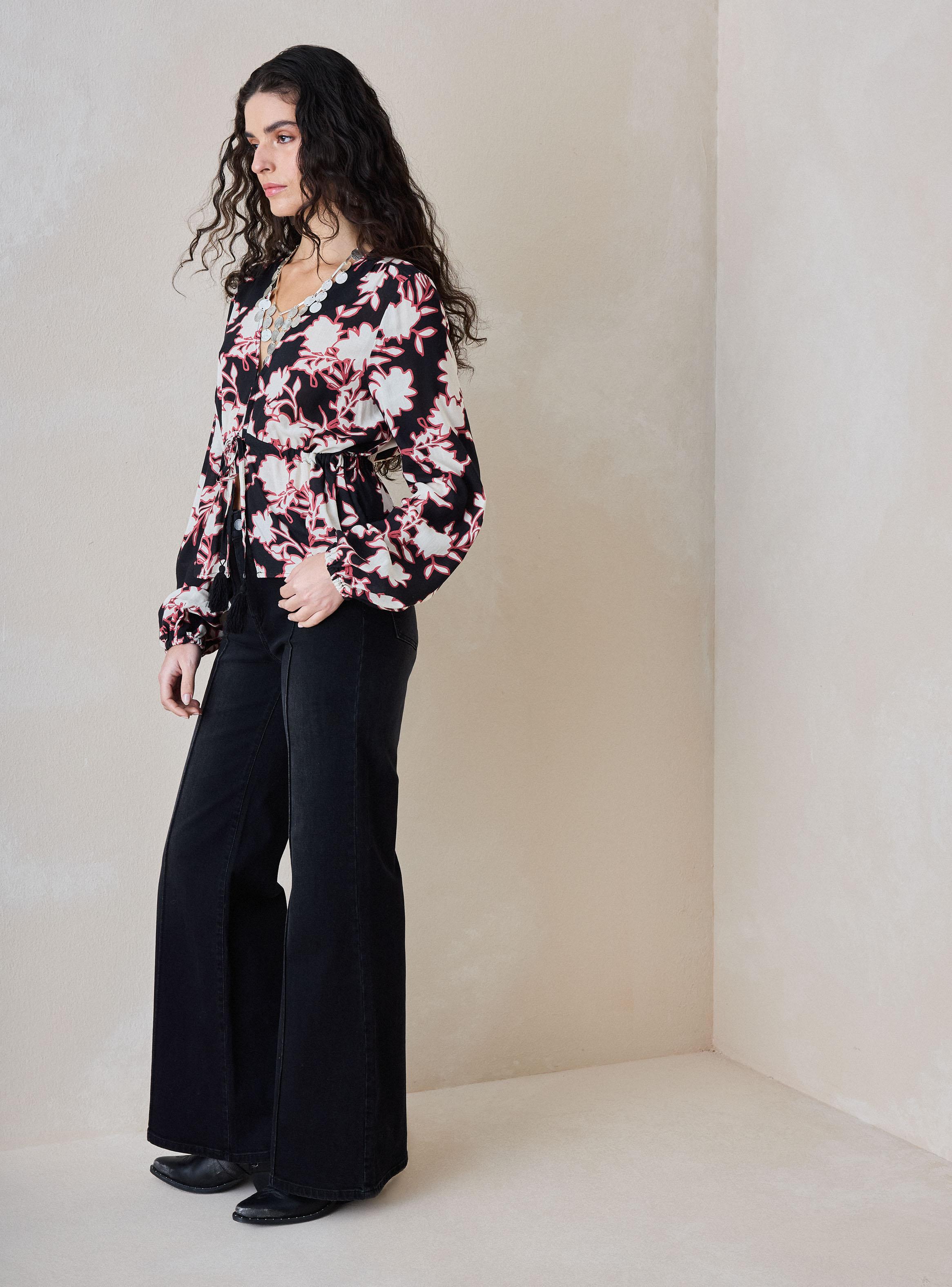 Blusa Estampado Y Broches Delantero-4
