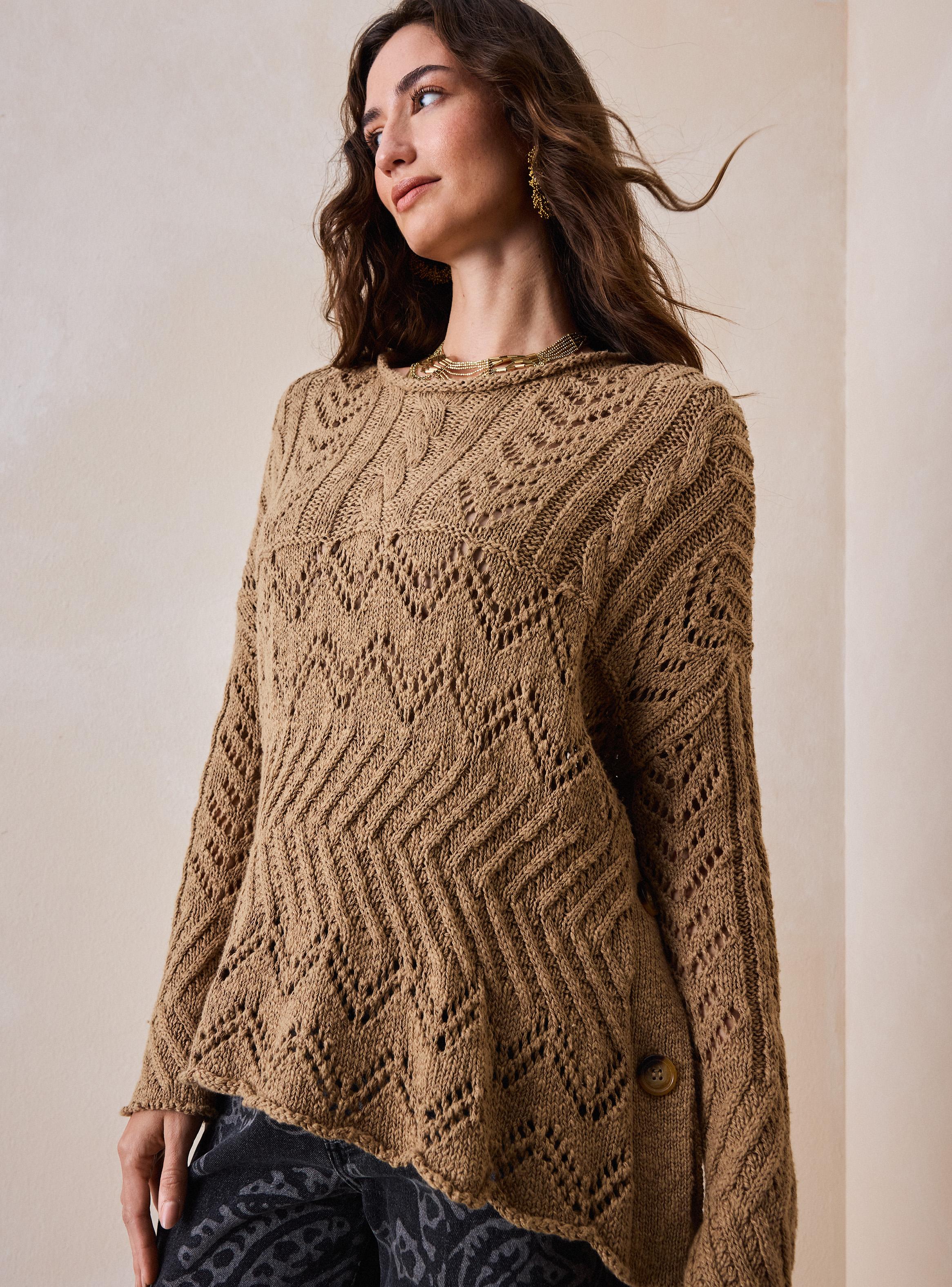 Sweater Calado Detalle de Botones en Costados-2