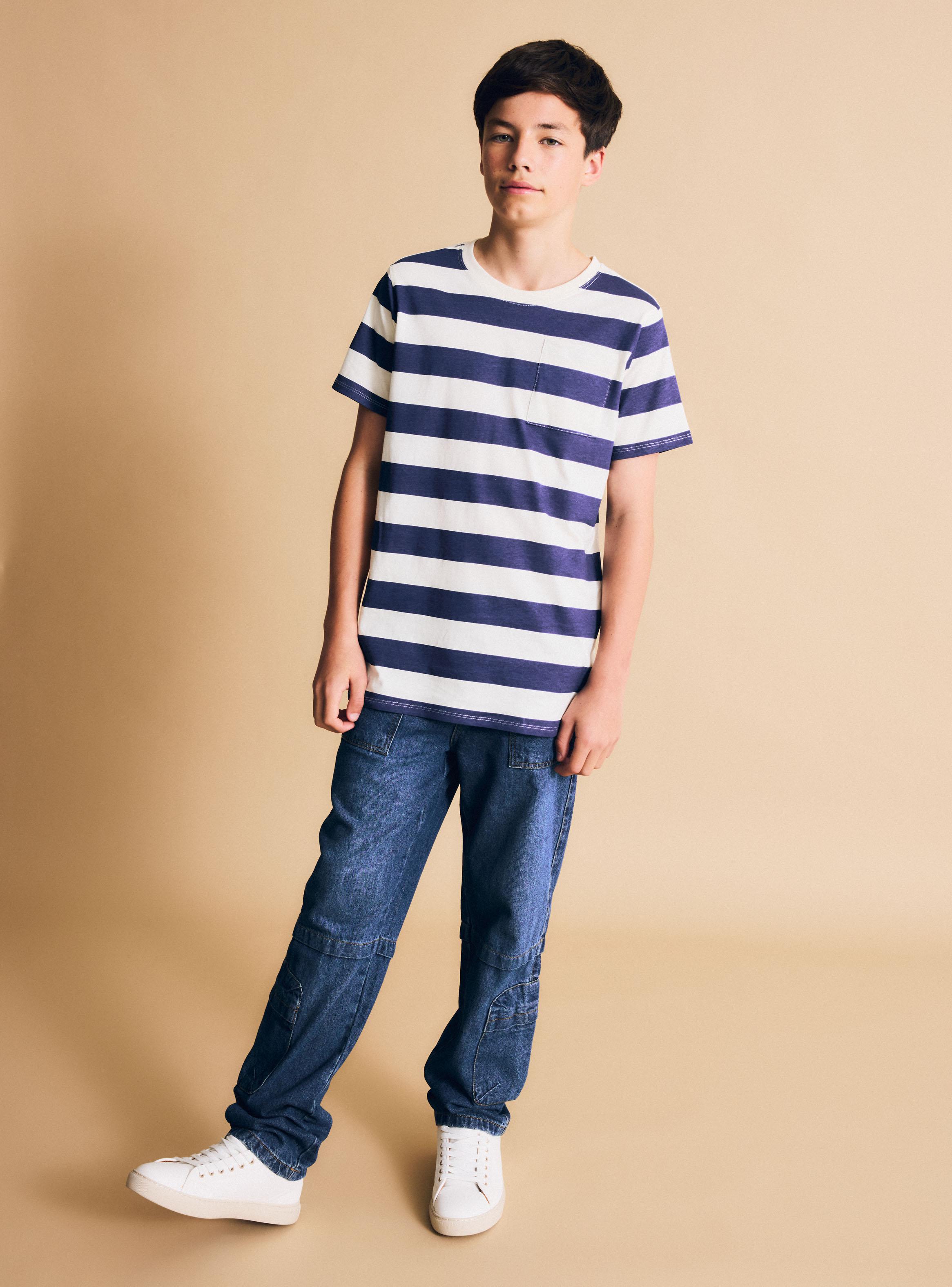 Jeans Cargo con Bolsillos y Detalle en Rodilla-3
