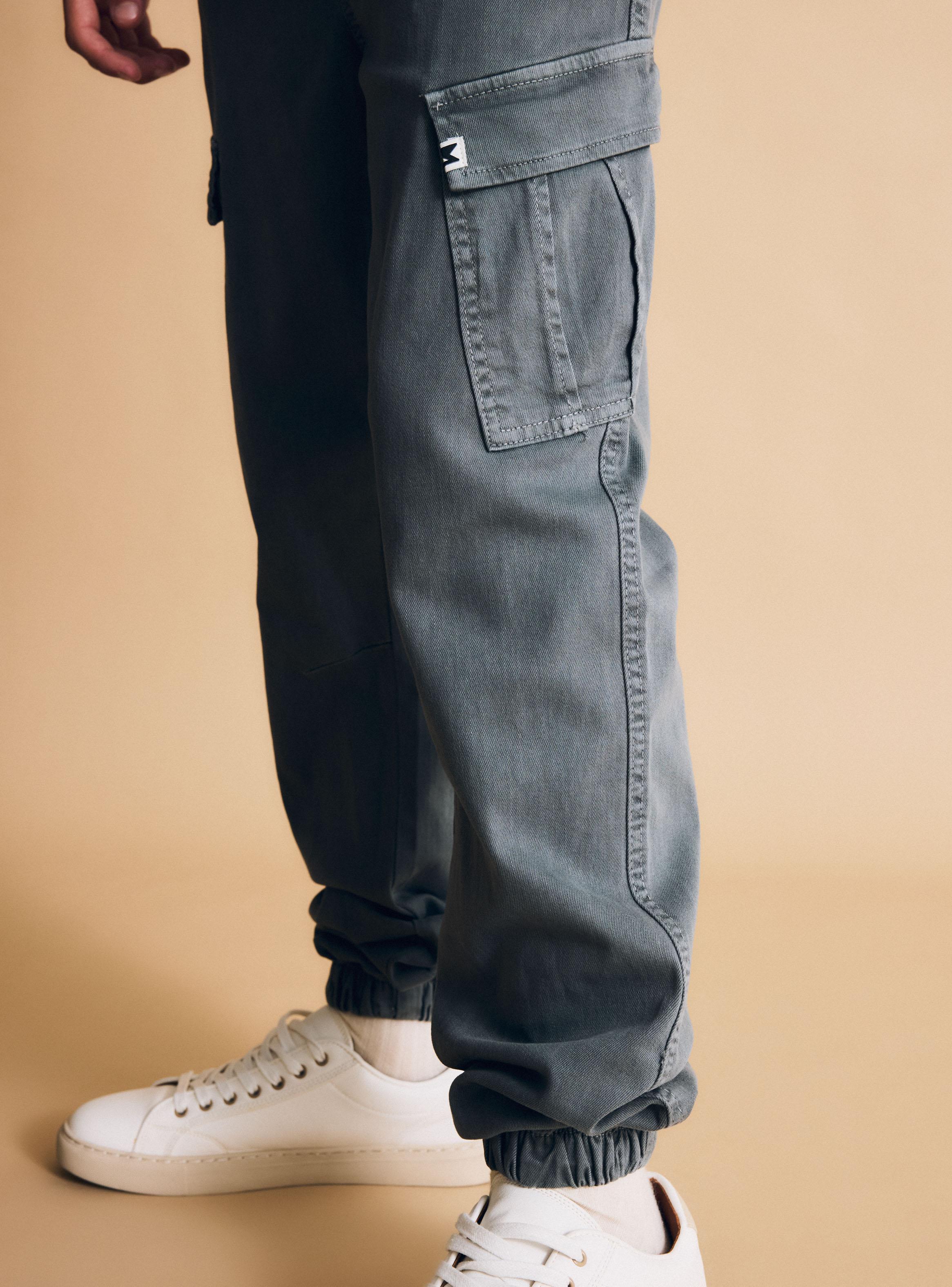 Pantalón Jogger Tipo Cargo con Bolsillos-4