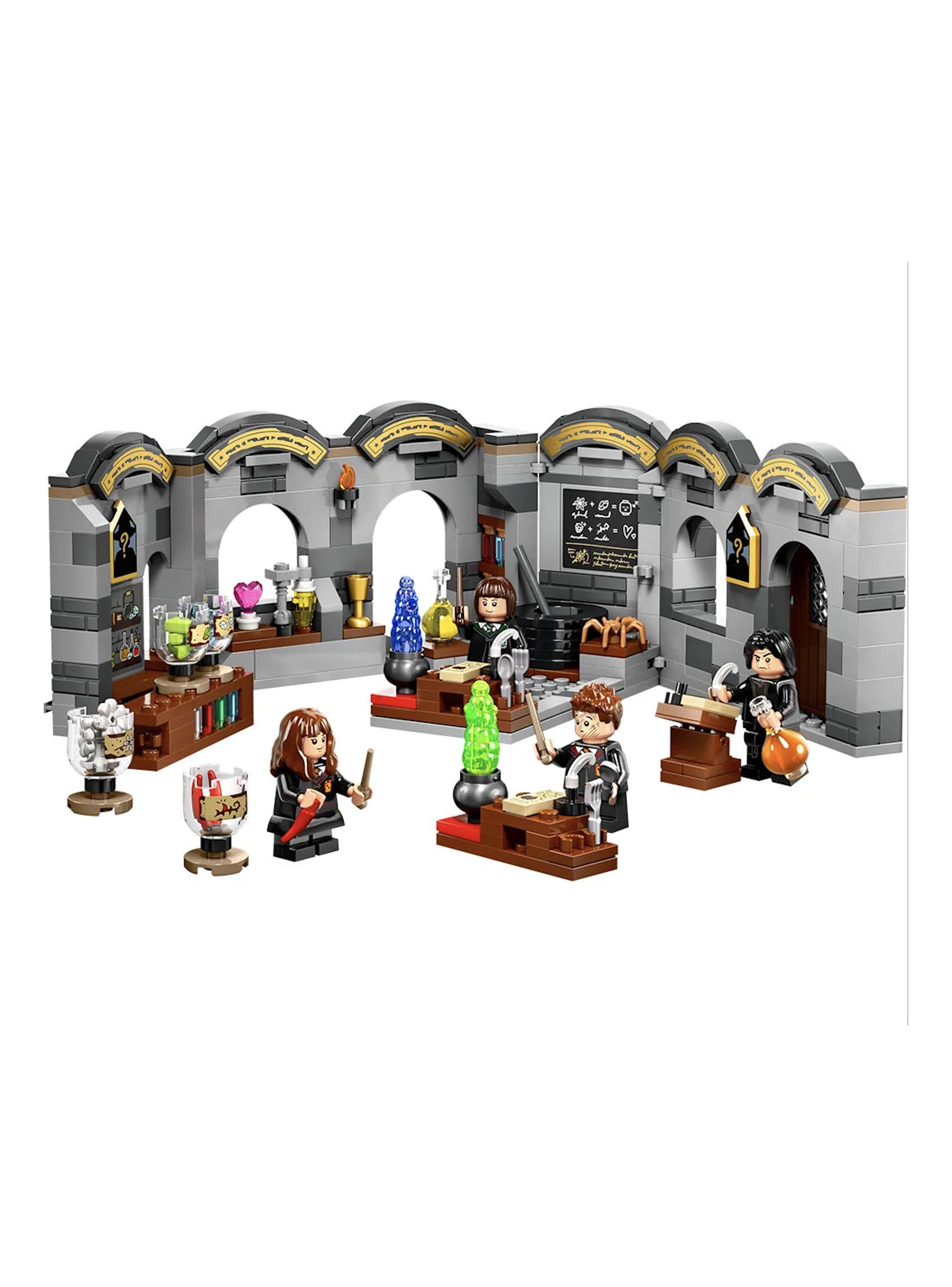 Lego Castillo de Hogwarts Clase de Pociones-3