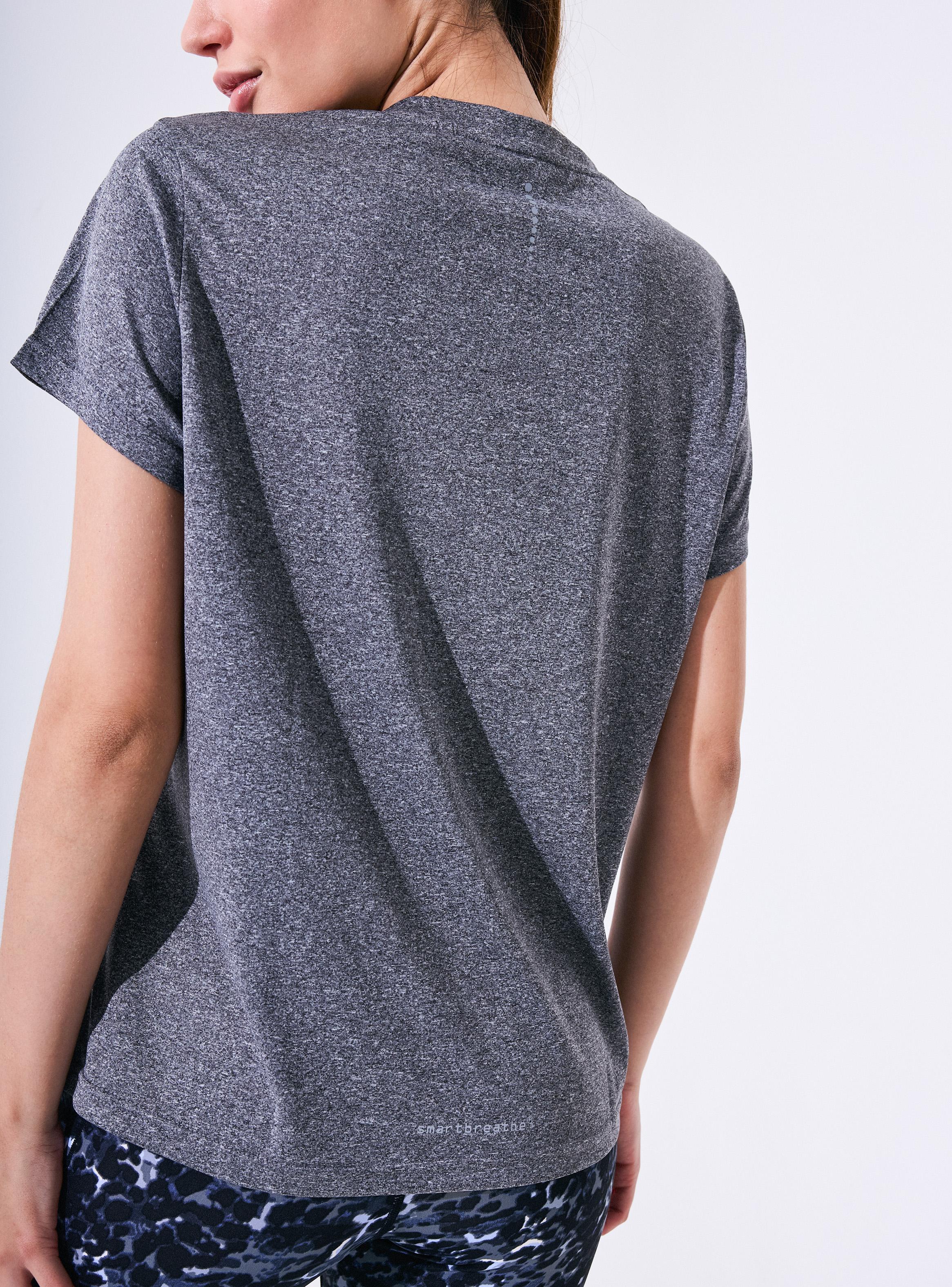 Polera Técnica Cuello V-3