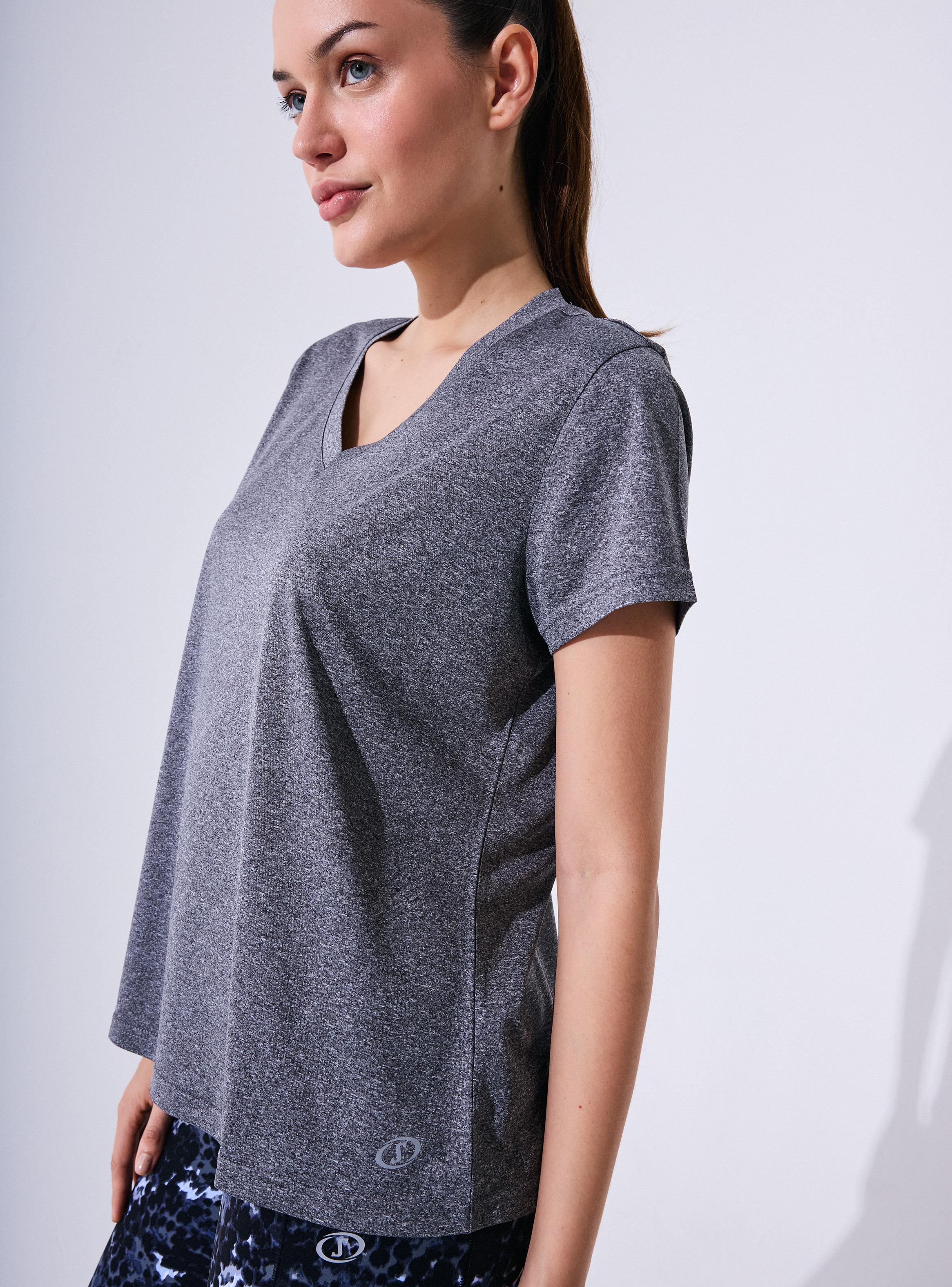 Polera Técnica Cuello V-2