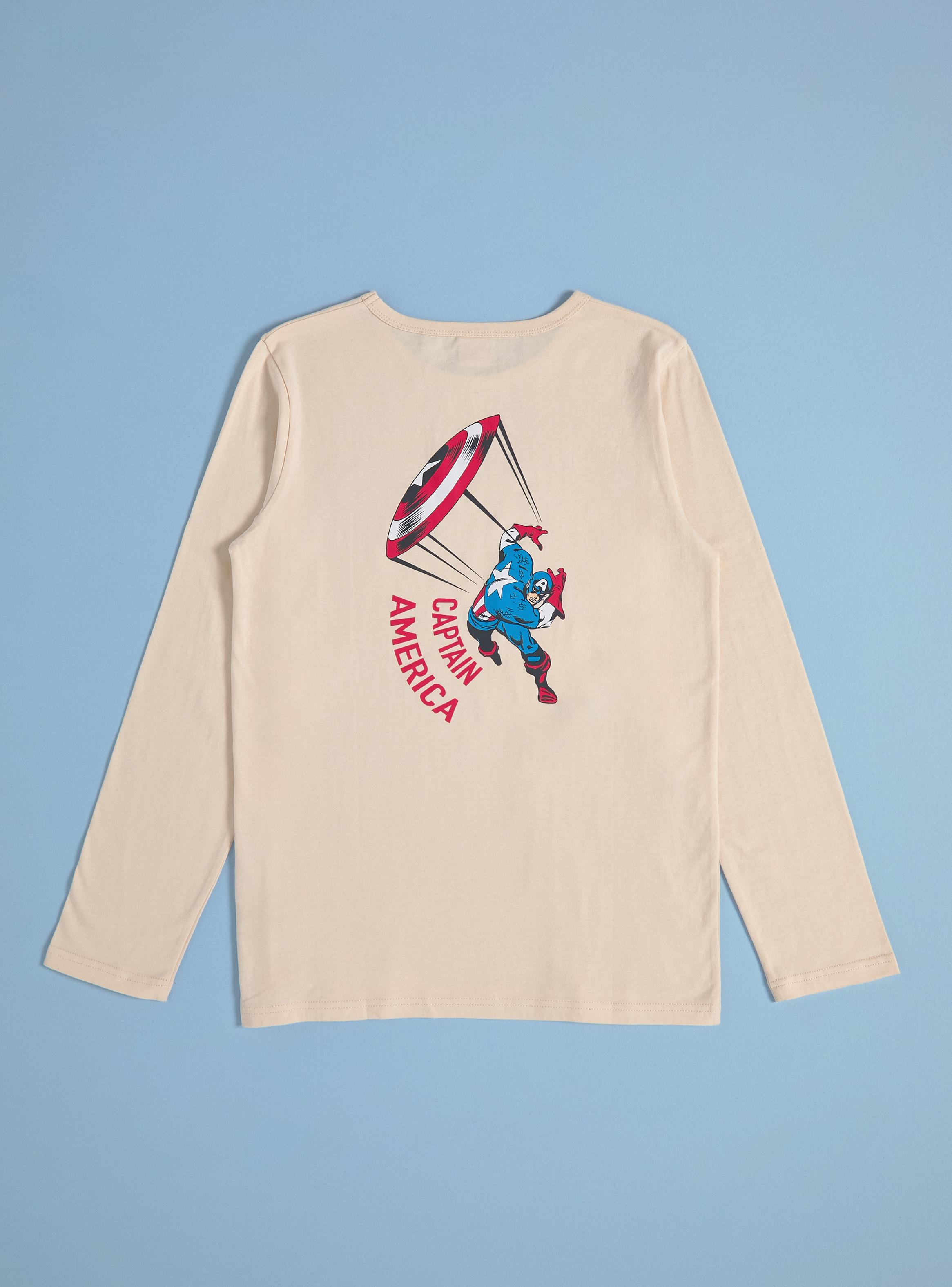Polera Estampado Escudo Capitán América-3