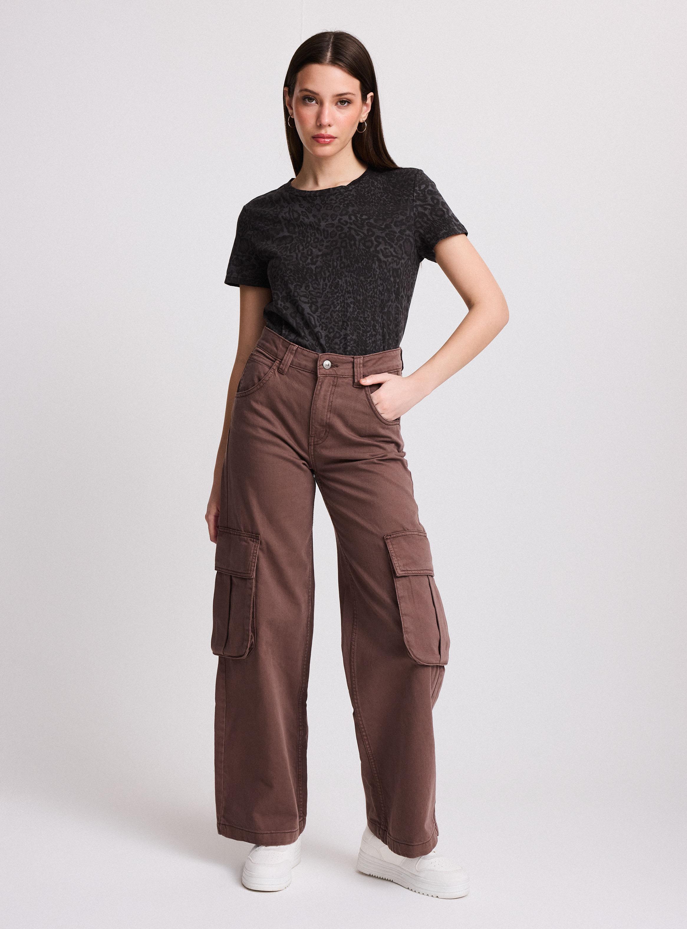 Pantalón Cargo Bolsillos Laterales-4