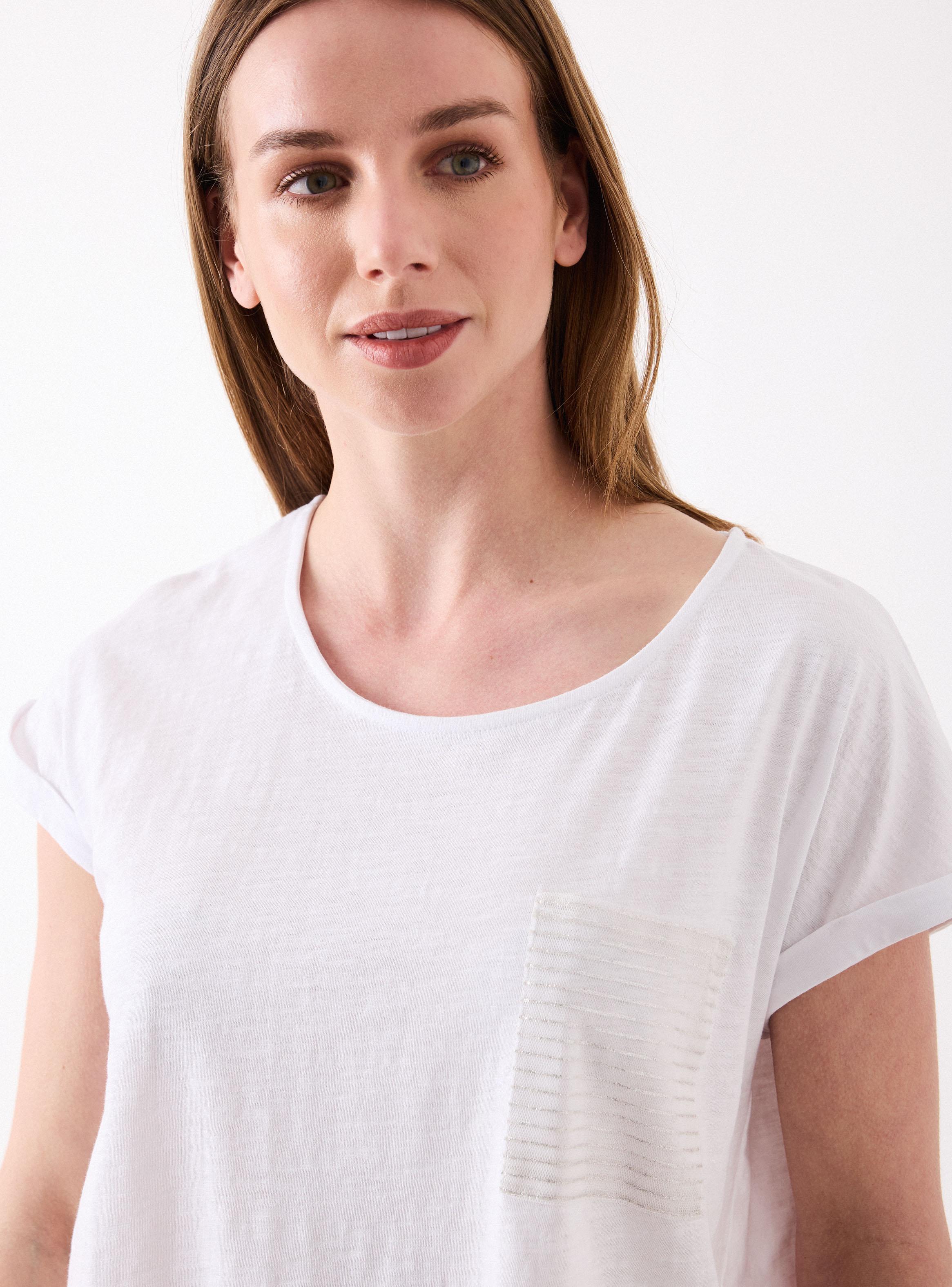 Polera Bolsillo Plateado-2