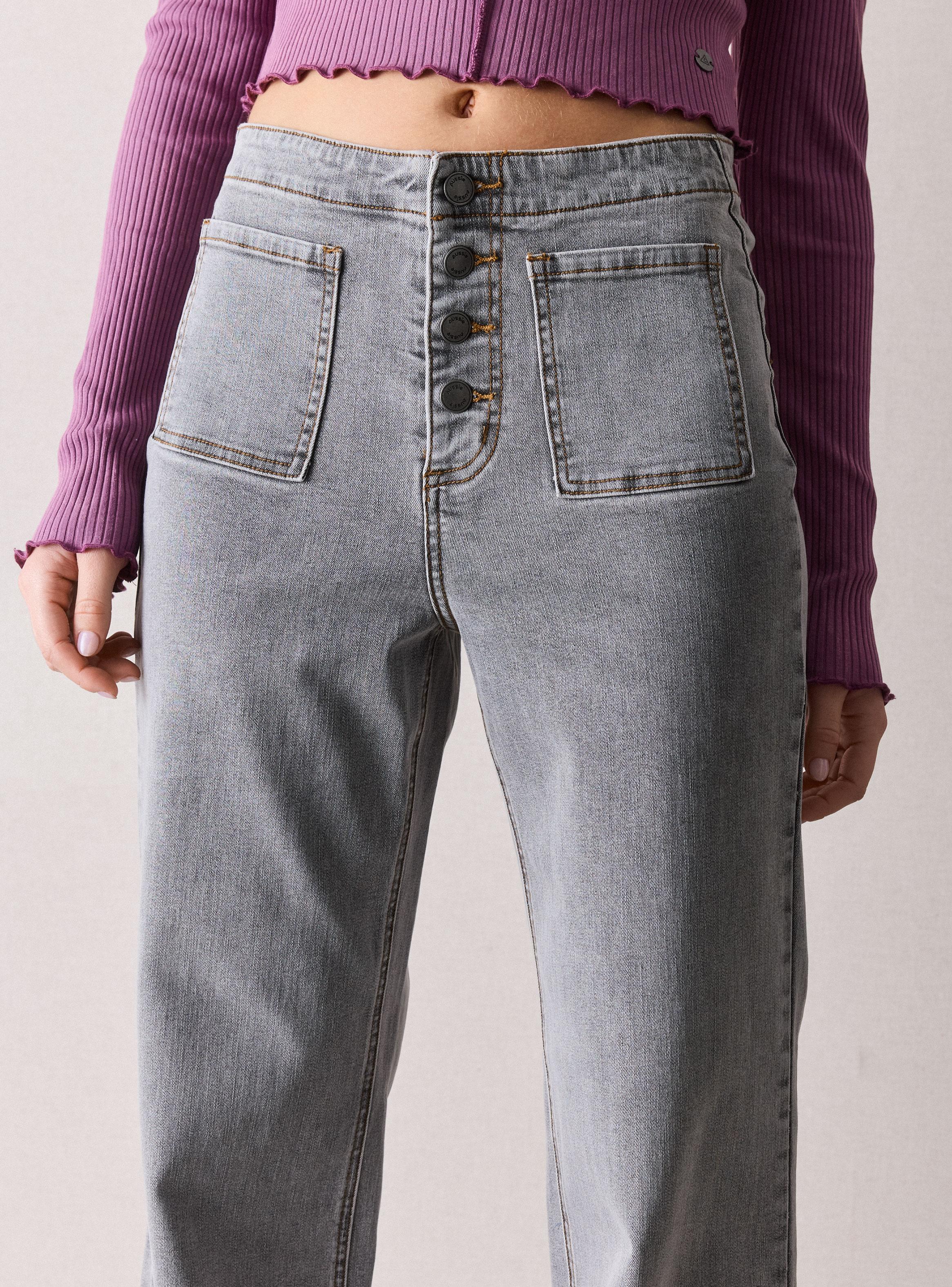 Jeans Ancho con Botones-2