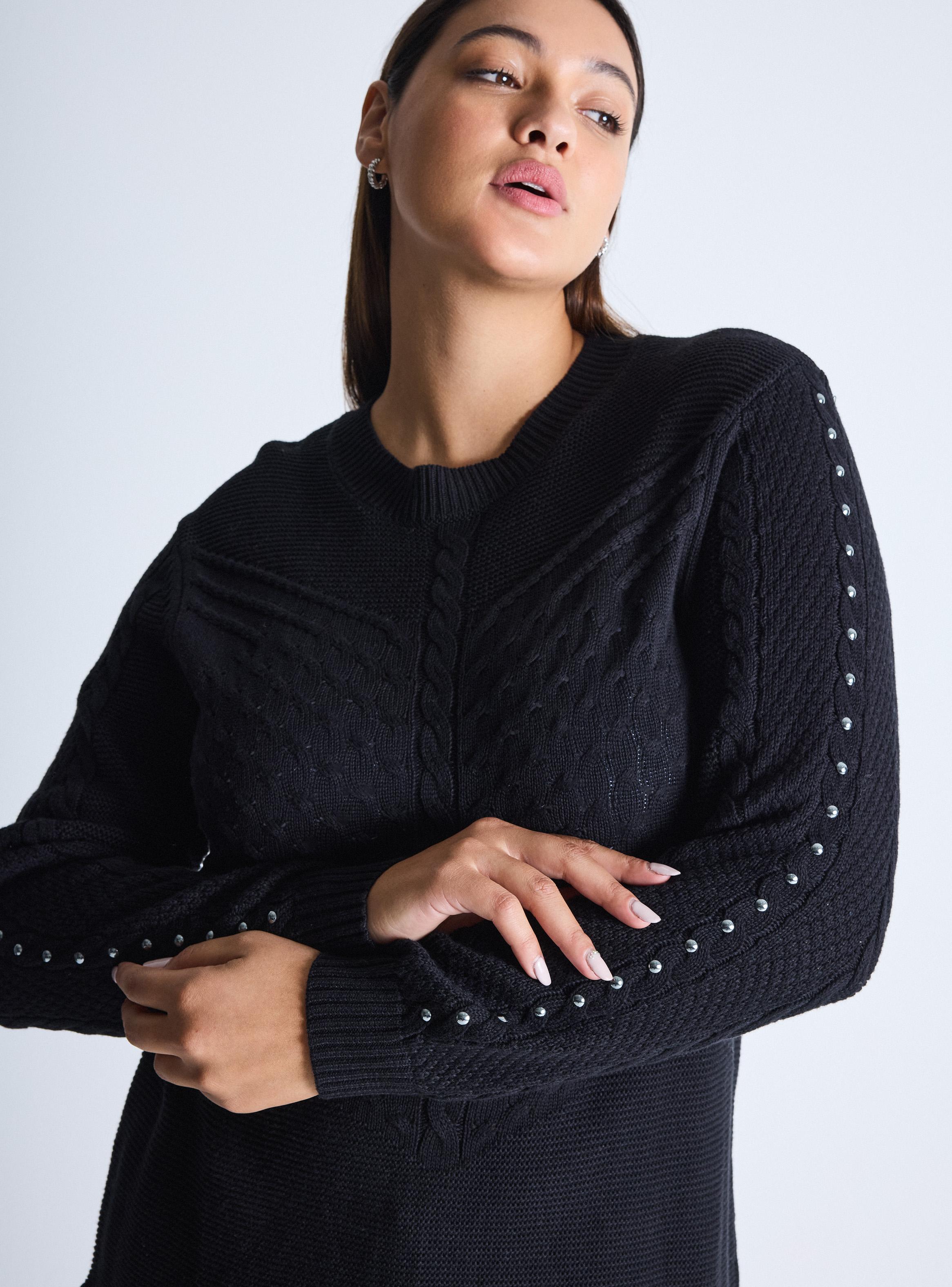 Sweater Trenzado Escote V Tachas Mangas Curvy-2