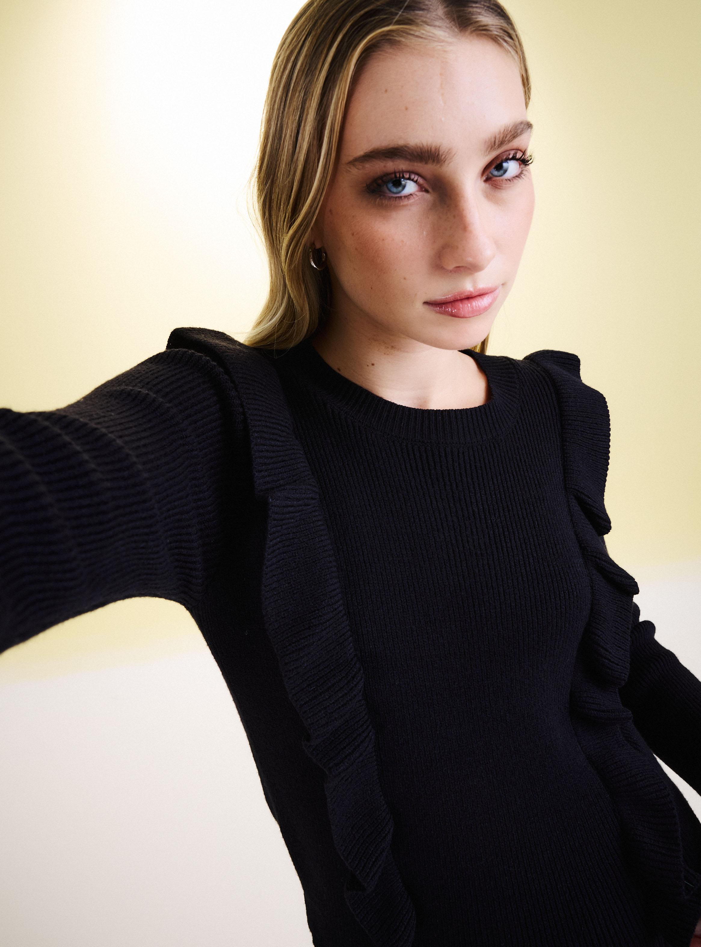 Sweater Vuelos Costados Frontal Espalda-3