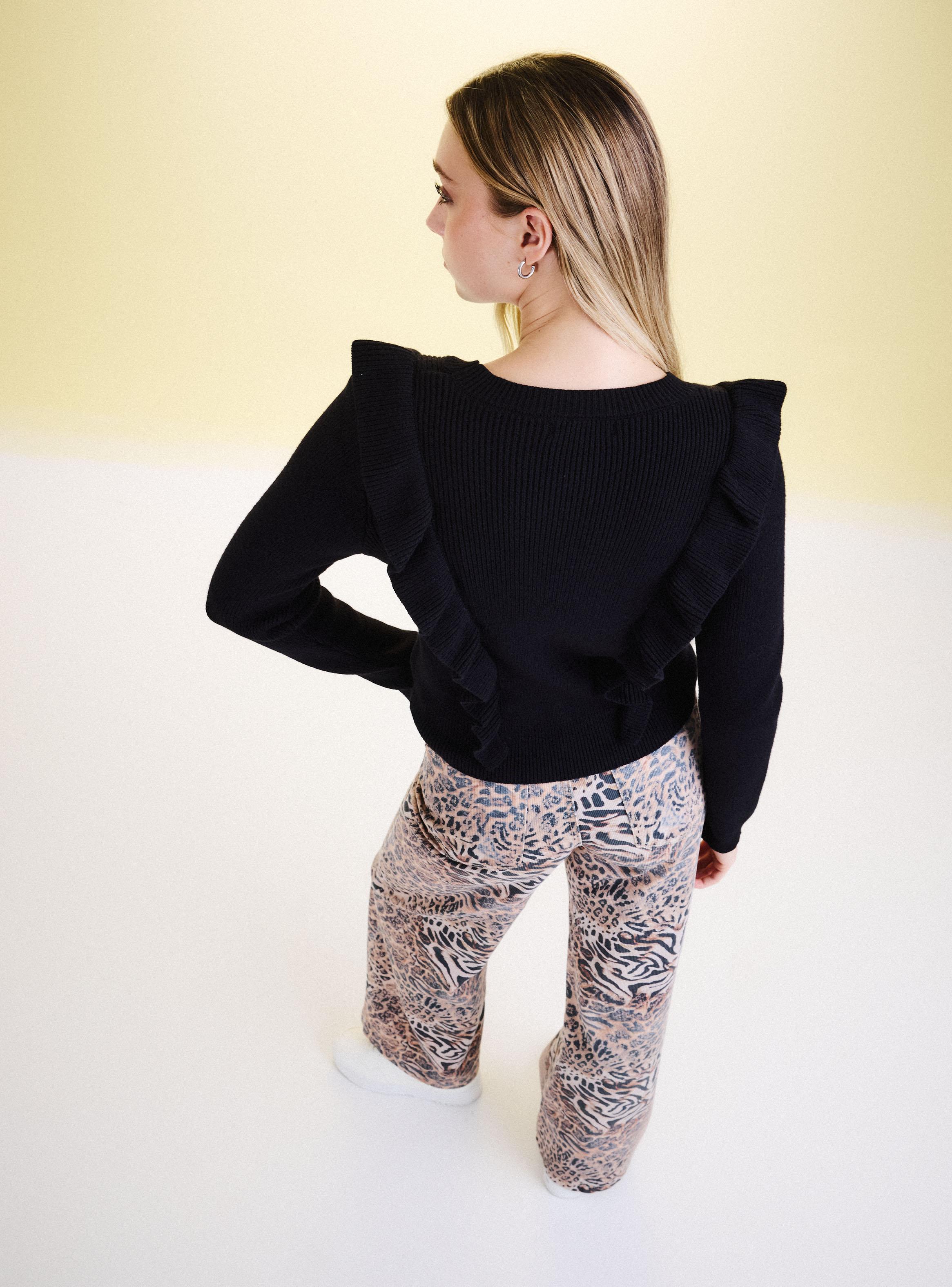 Sweater Vuelos Costados Frontal Espalda-5