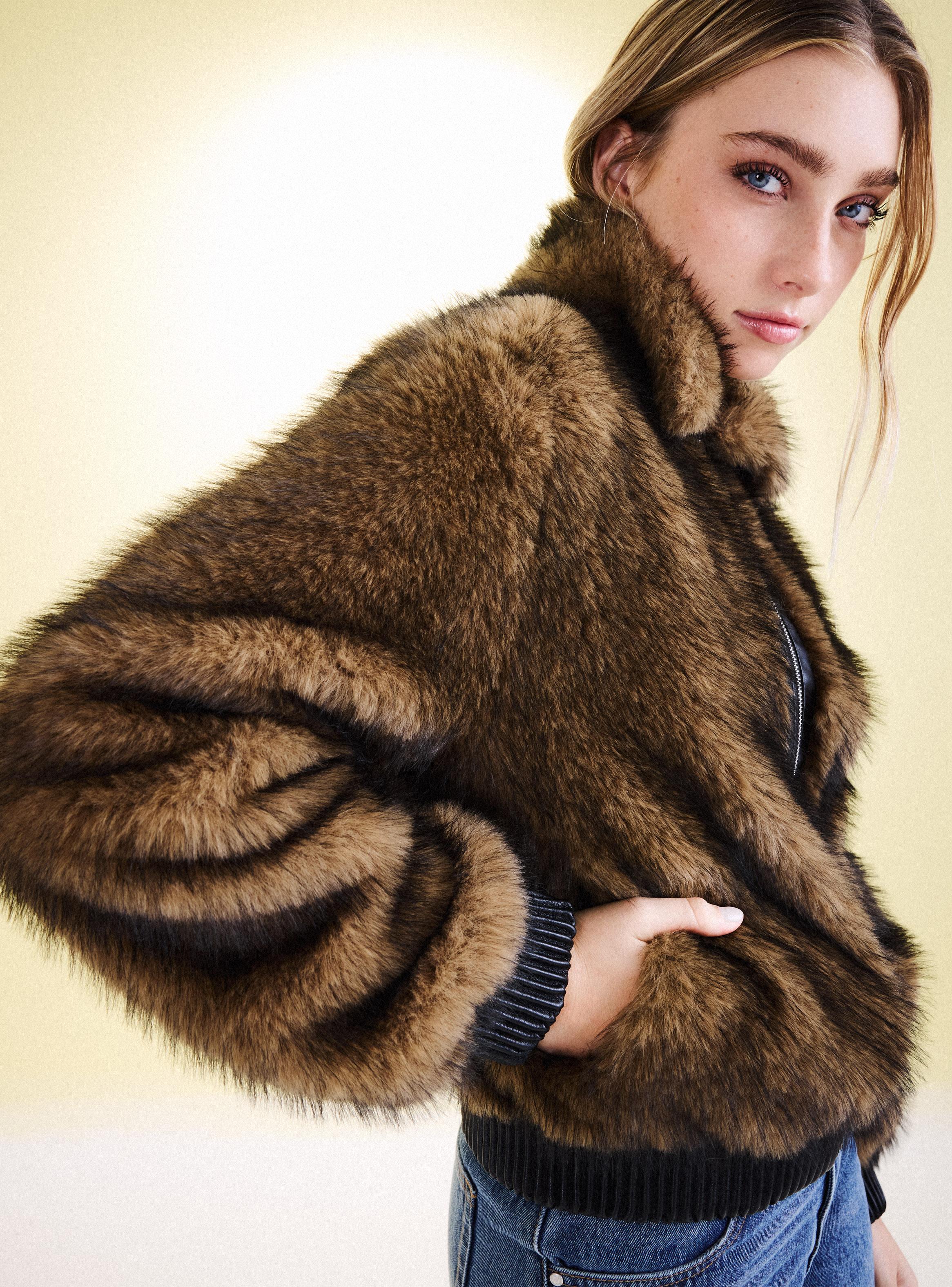 Chaqueta Efecto Piel-2