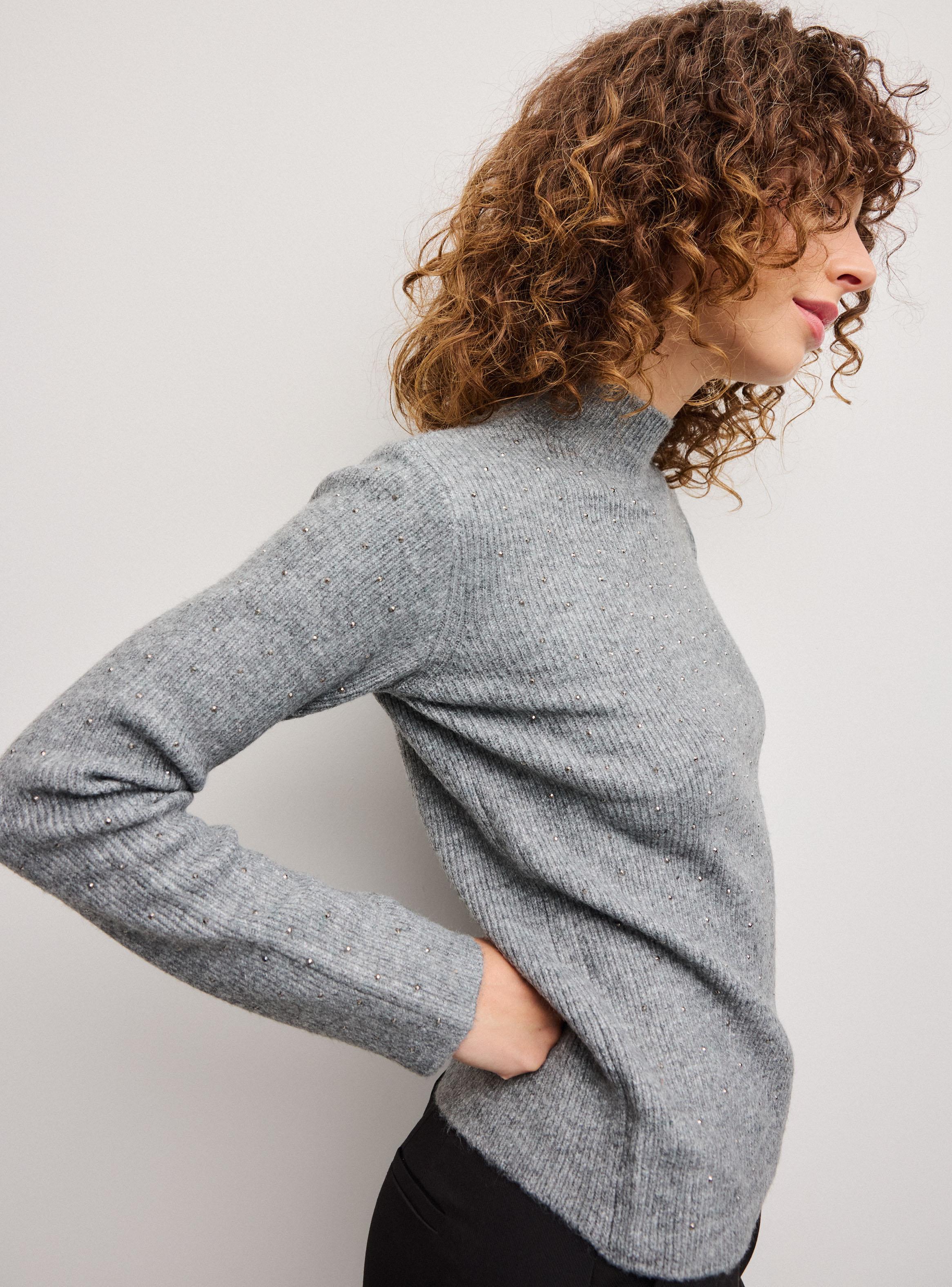 Sweater Cuello Alto Suave-2