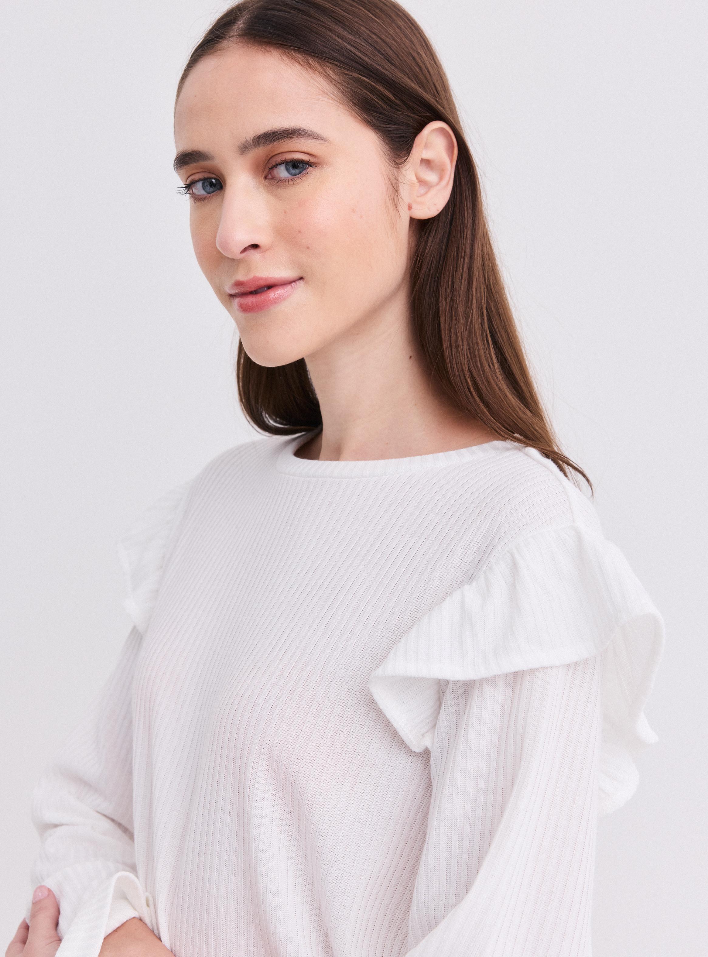 Polera con Vuelos-2