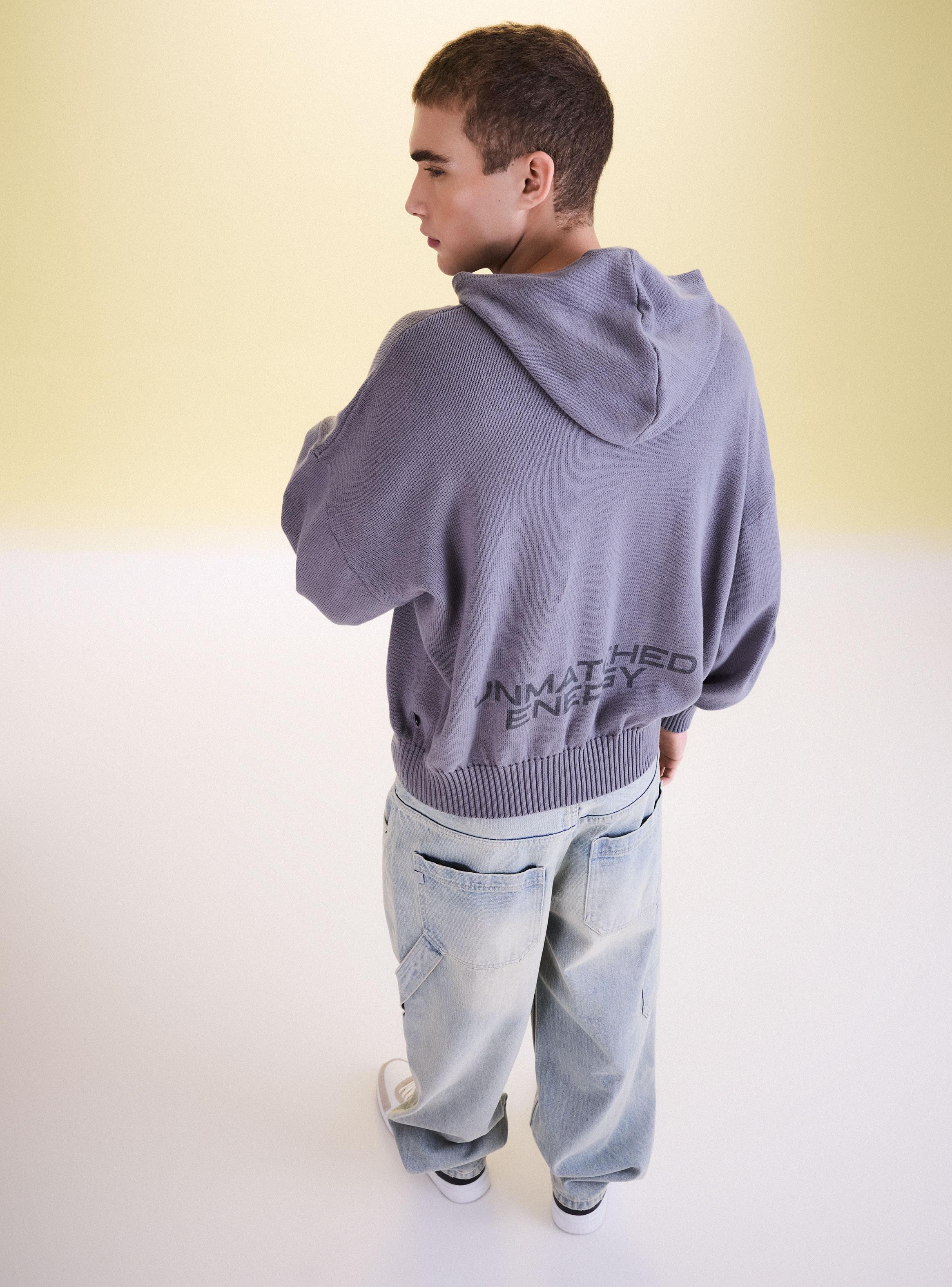 Sweater Estampado en Espalda-5
