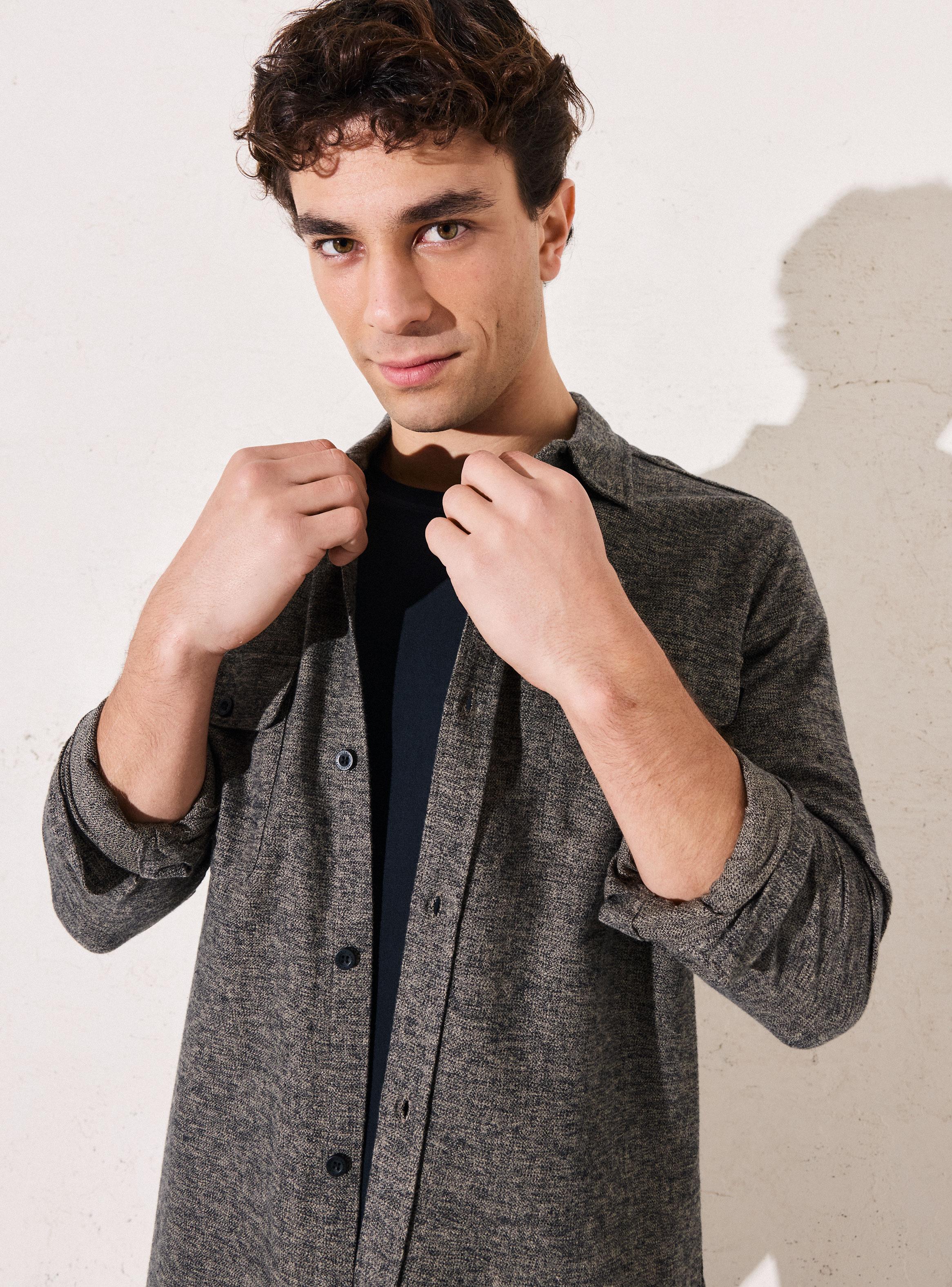 Camisa con Cuello y Botones-2