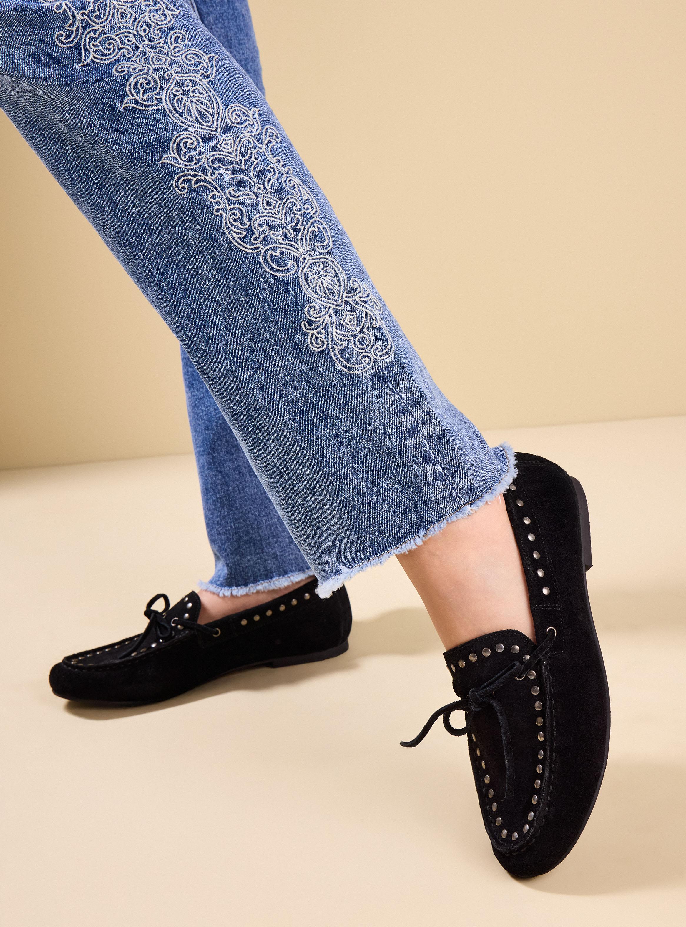 Mocasín Cuero Gamuza Con Tachas  Mujer-4