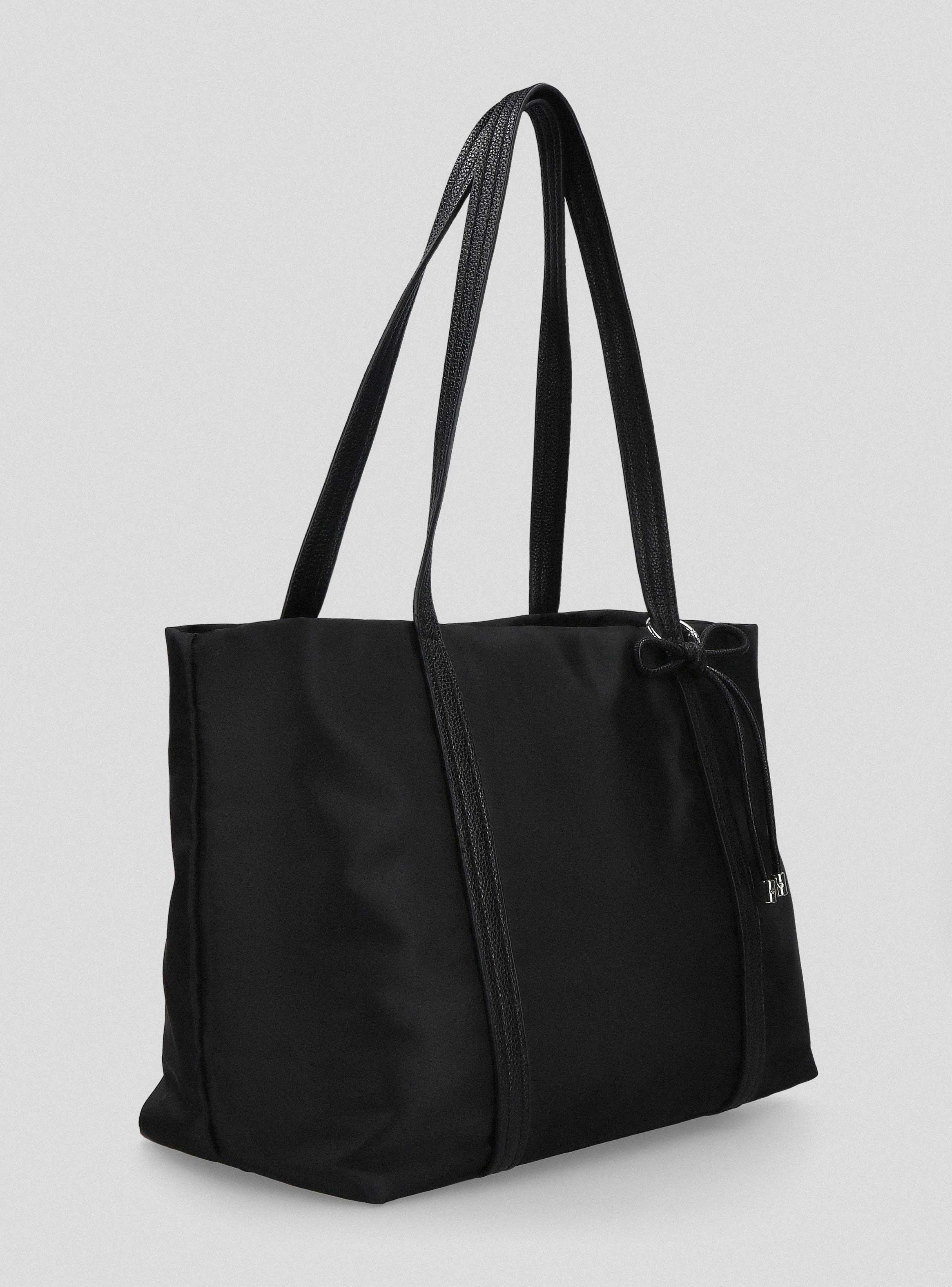 Cartera Tote Charm Nylon -3