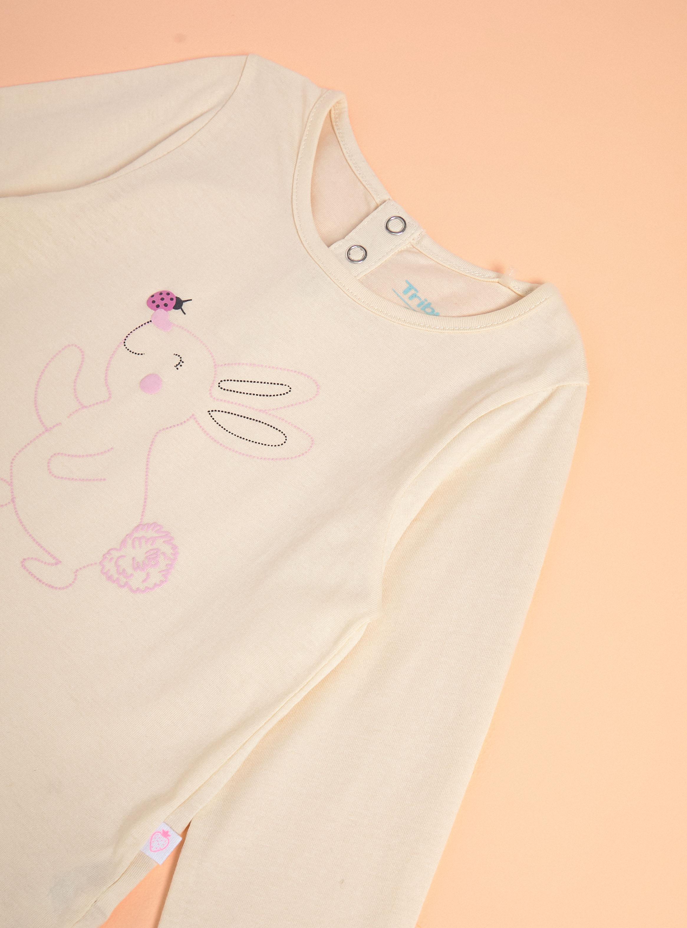 Polera con Estampado Frontal y Vuelos Abajo-2