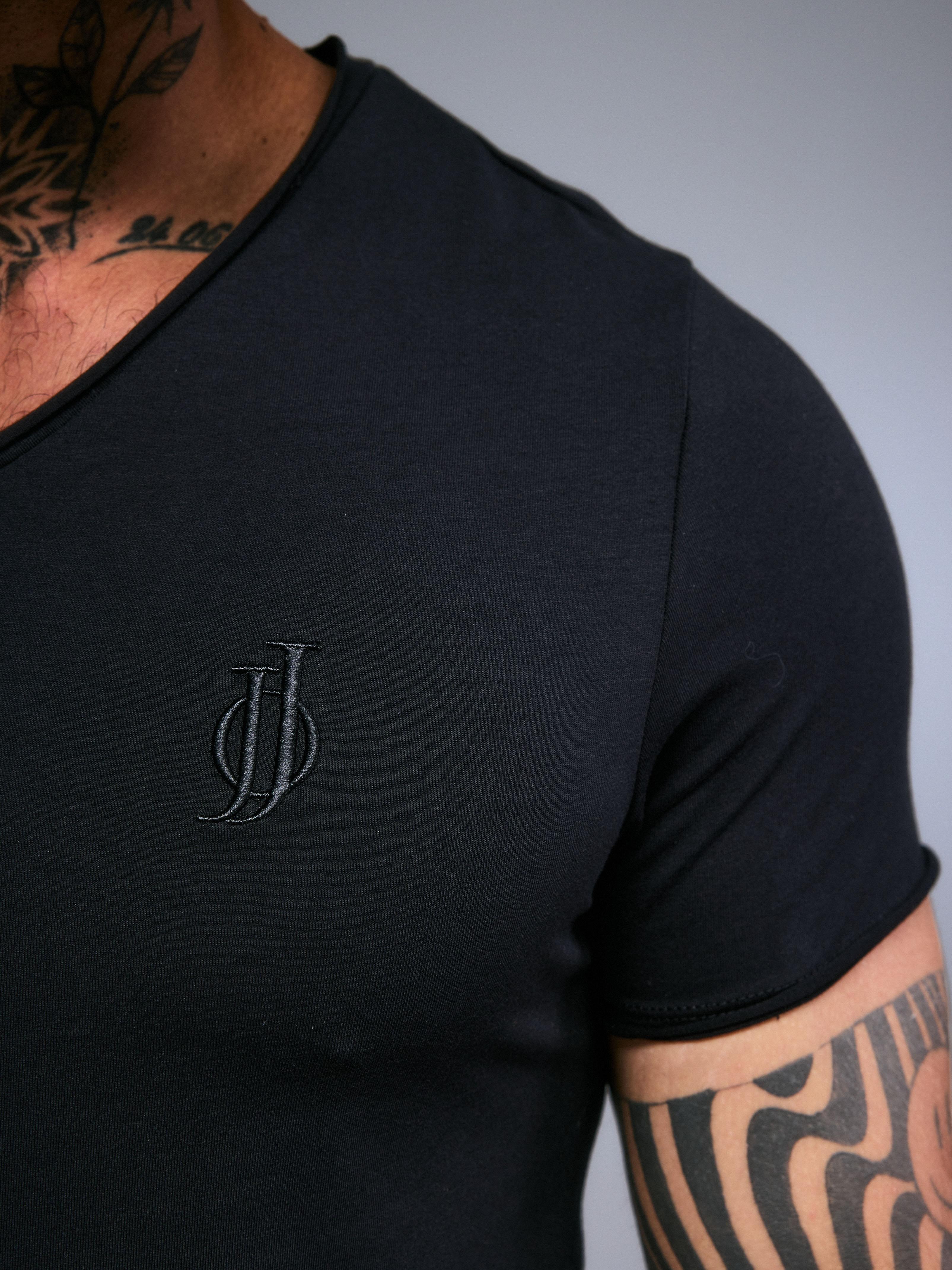 Polera Básica Ajustada Cuello V-3