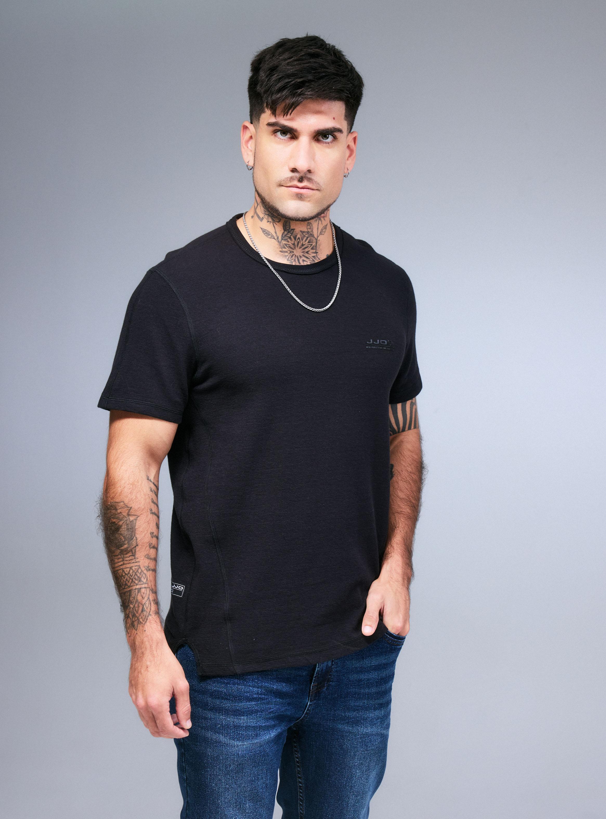Polera Longfit Tela Texturada Corte-0