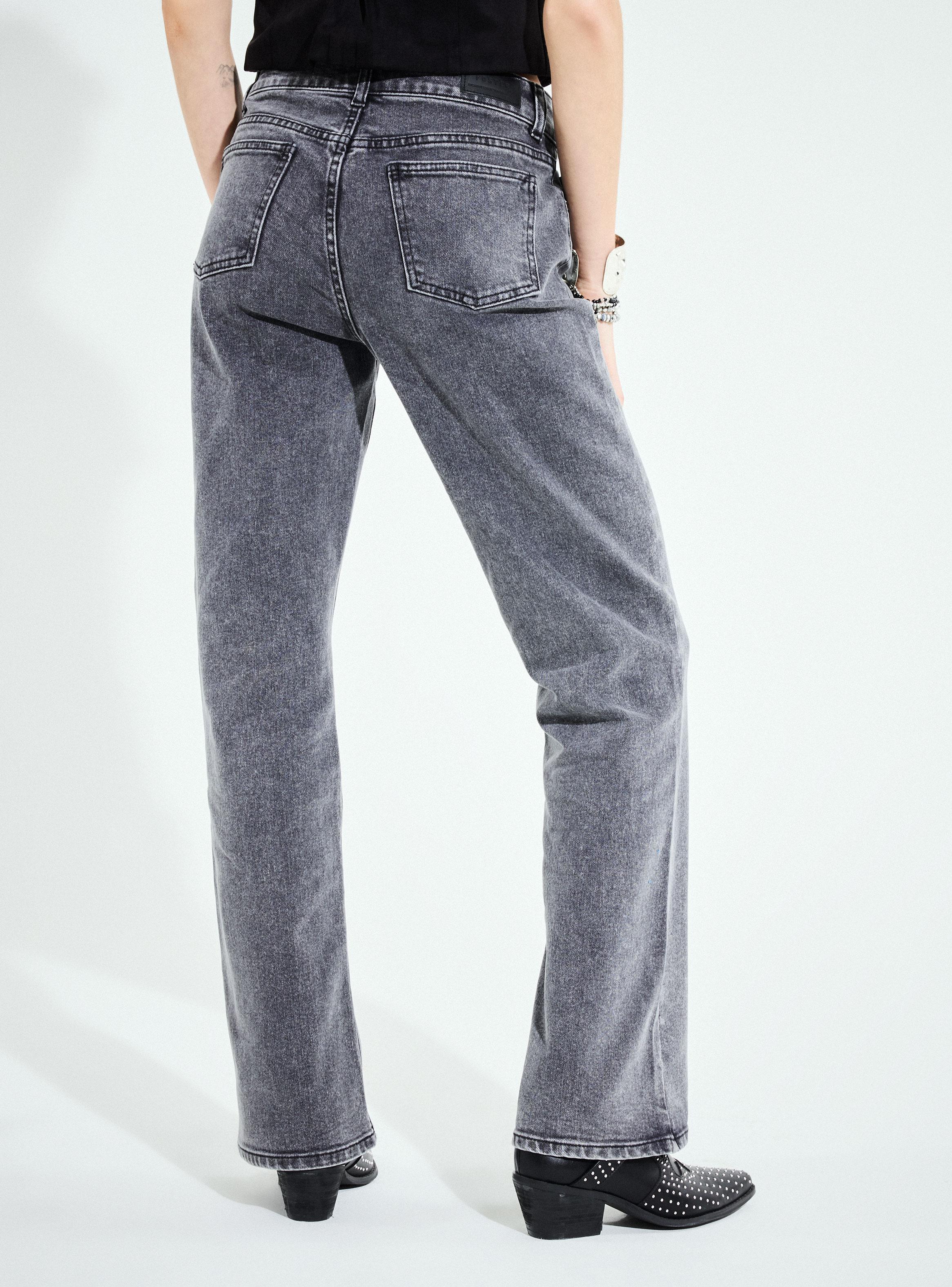 Jeans Straight Tiro Bajo con Detalle de Cierre Tipo Corset-1