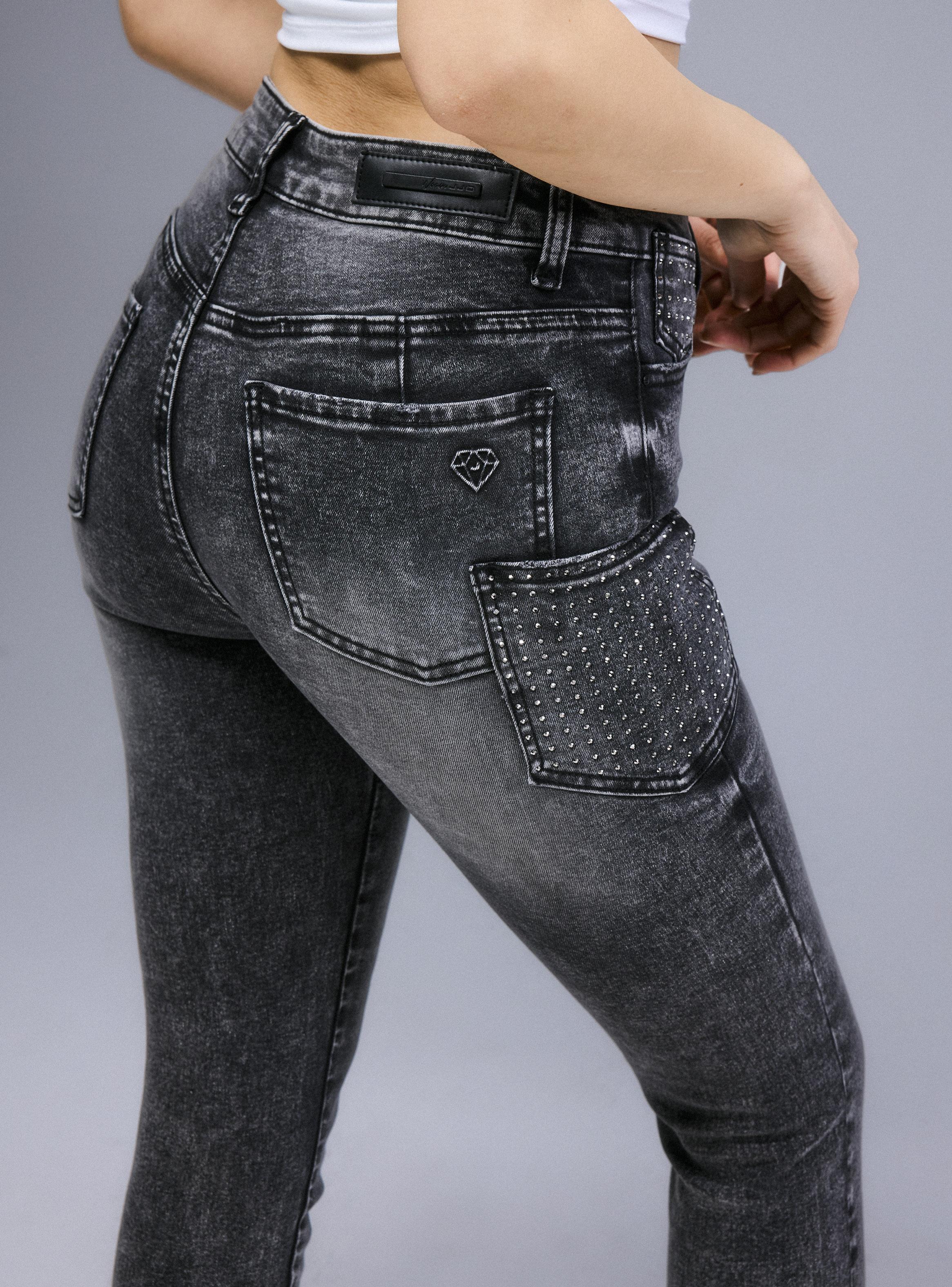 Jeans Invisible Push Up Bolsillos Cargo con Strass-3