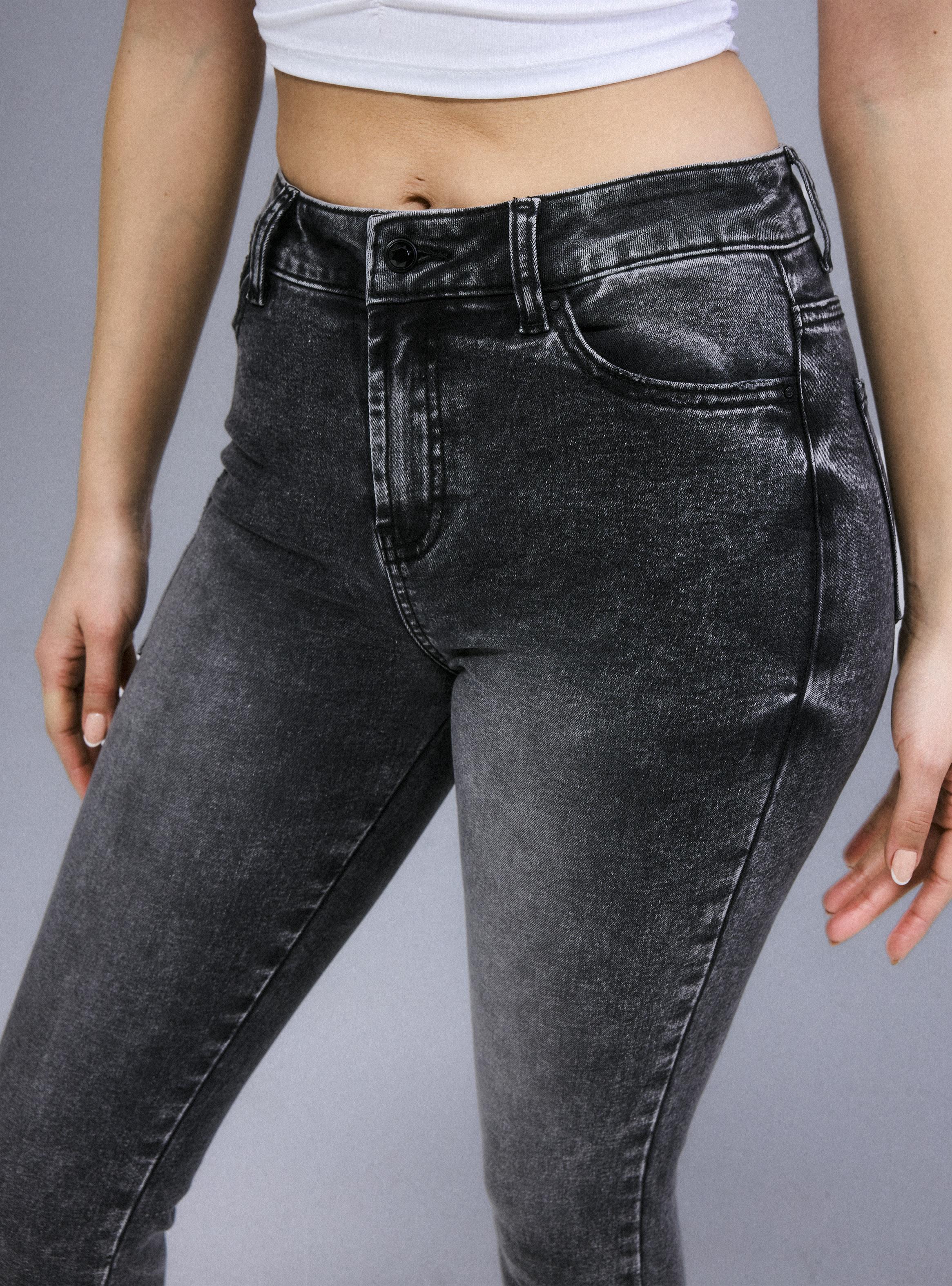 Jeans Invisible Push Up Bolsillos Cargo con Strass-2