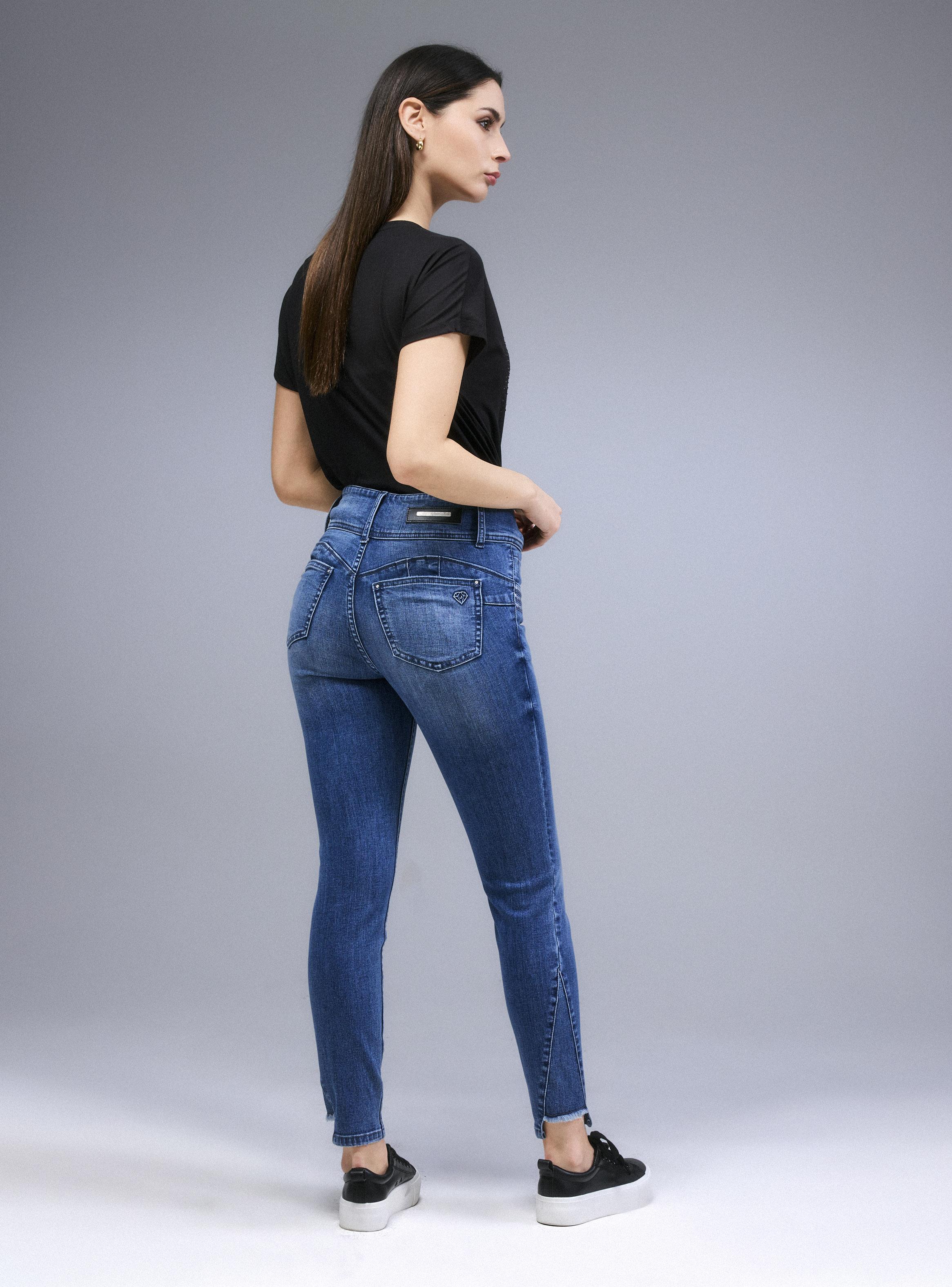 Jeans Push Up 3 Botones Lentejuelas en Bolsillo-5